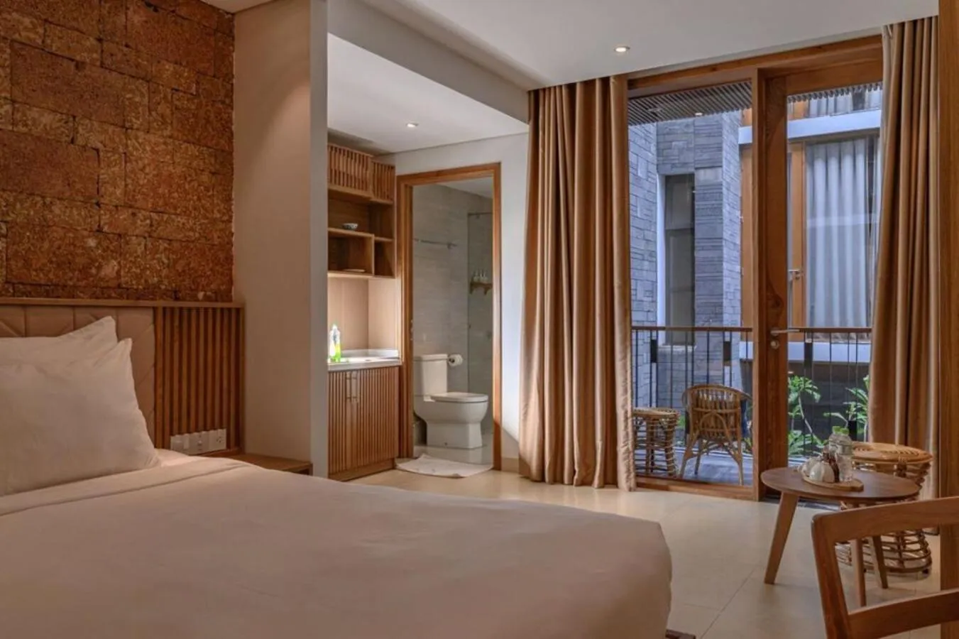 Property building, Bed in Mai's Boutique