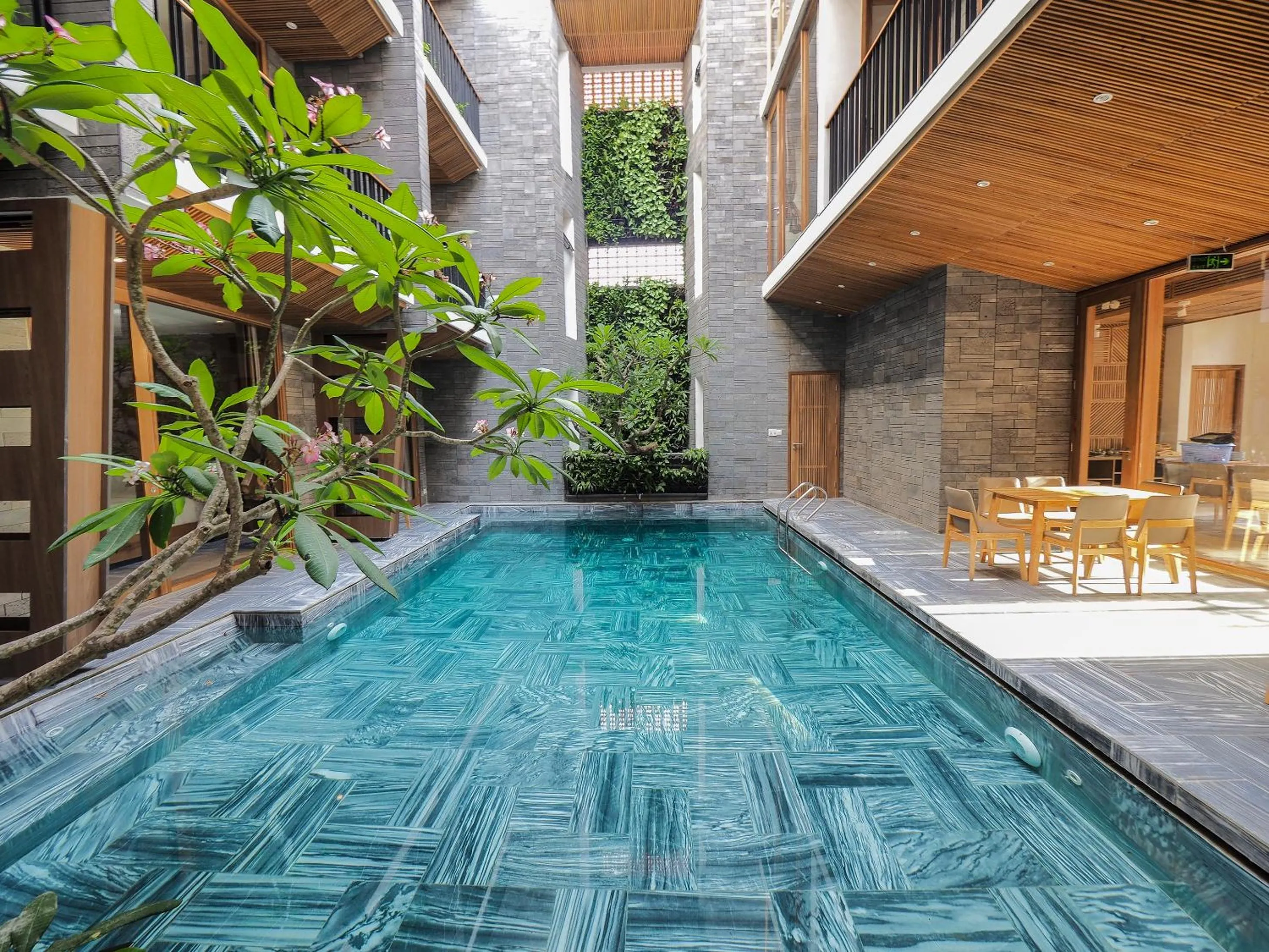 Property building in Mai's Boutique