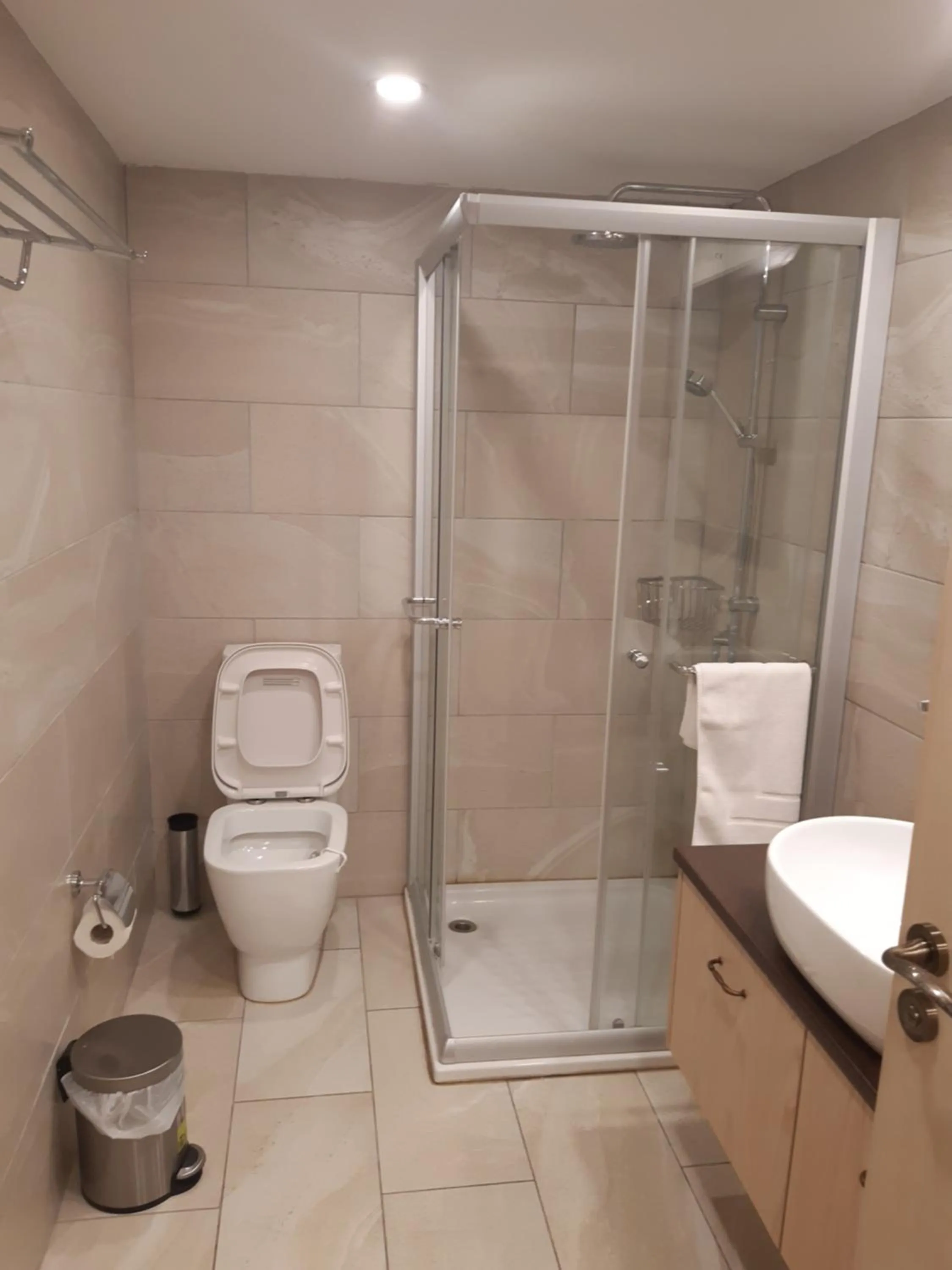 Bathroom in Theoxenia