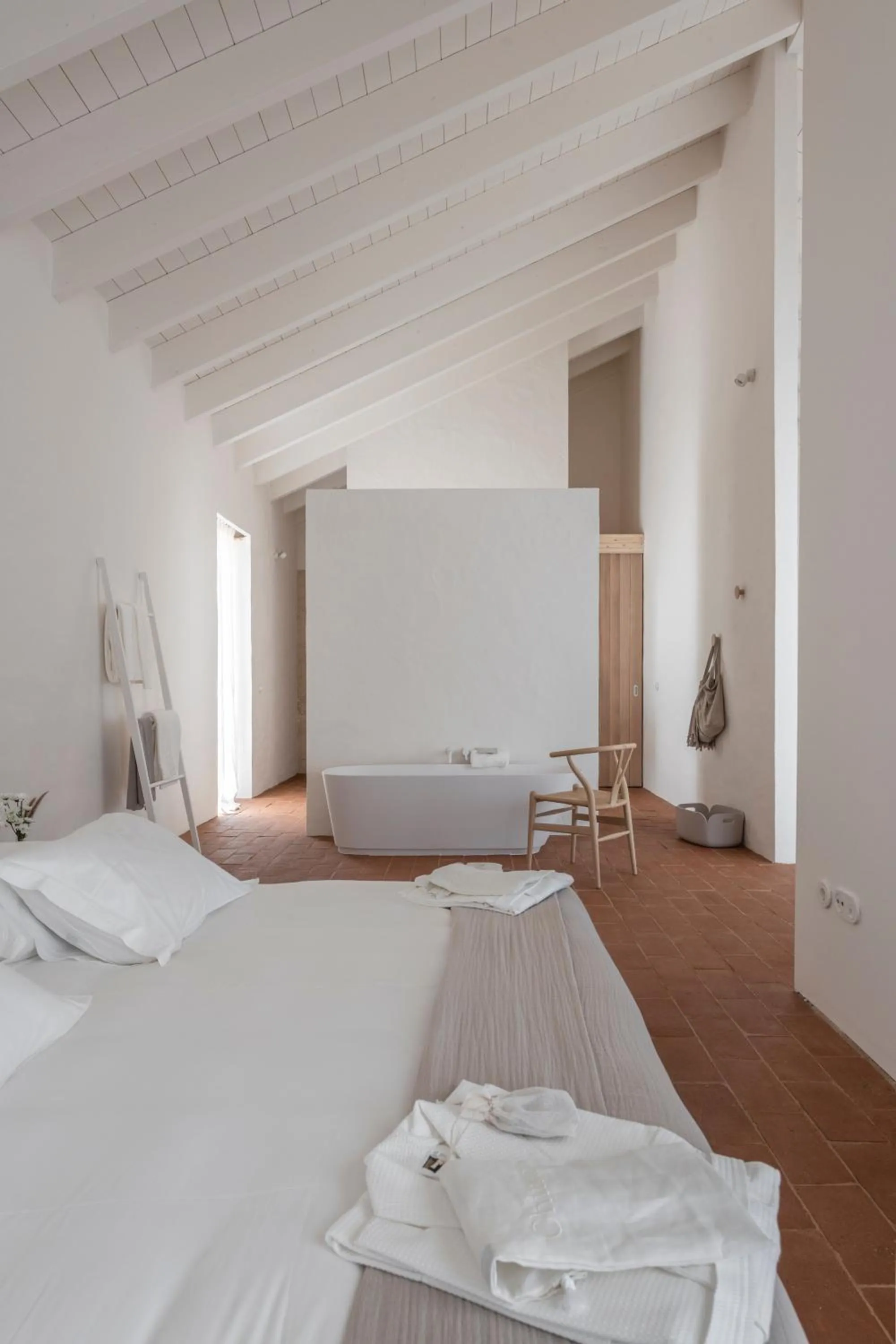 Bedroom, Bed in Herdade da Malhadinha Nova - Relais & Châteaux