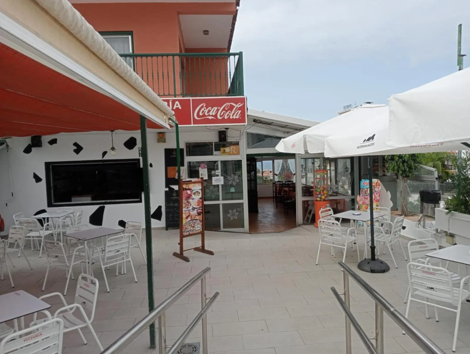 Restaurant/places to eat in Apartamentos Chinyero