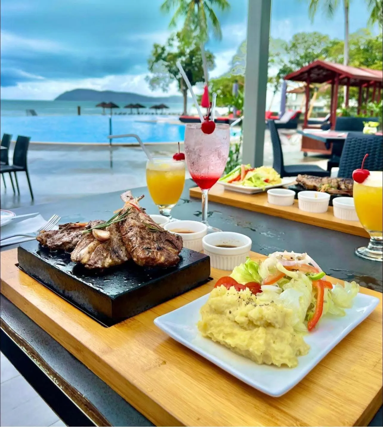 Property building in Holiday Villa Resort & Beachclub Langkawi