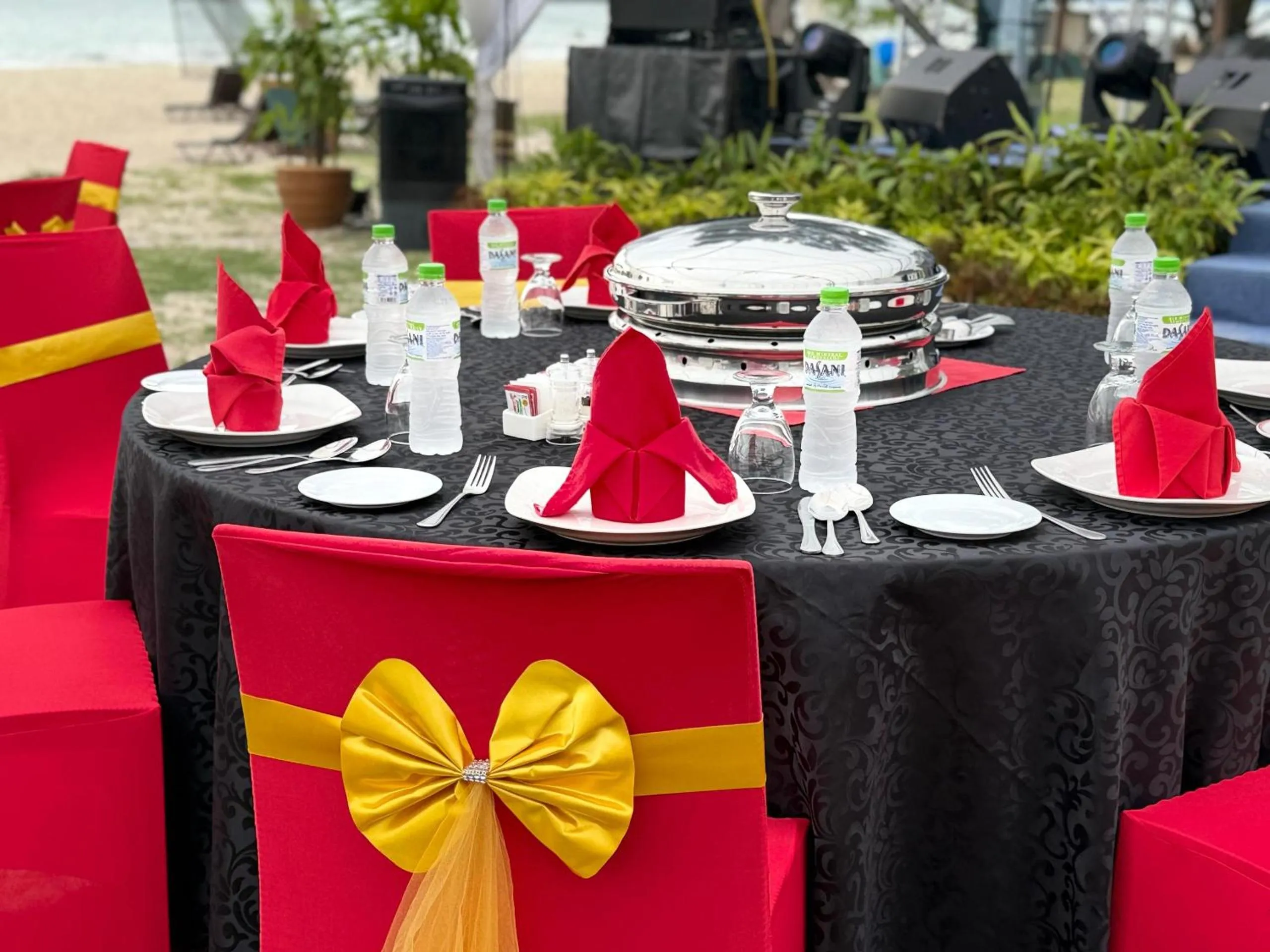 Restaurant/places to eat in Holiday Villa Resort & Beachclub Langkawi