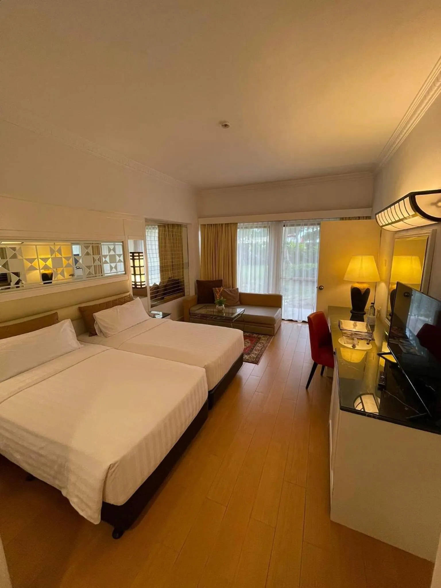 Balcony/Terrace, Bed in Holiday Villa Resort & Beachclub Langkawi