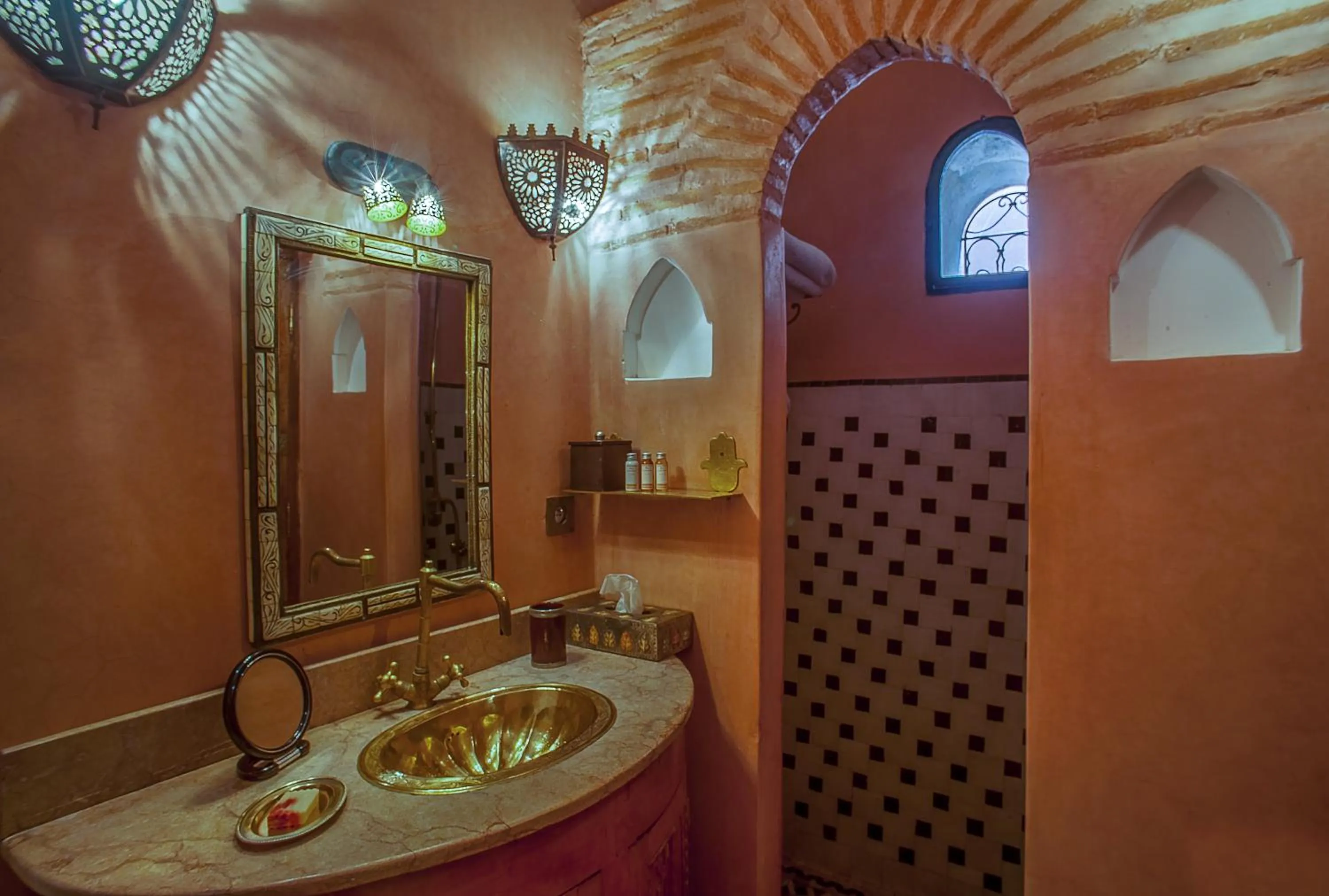 Bathroom in Riad & Spa Laurence Olivier