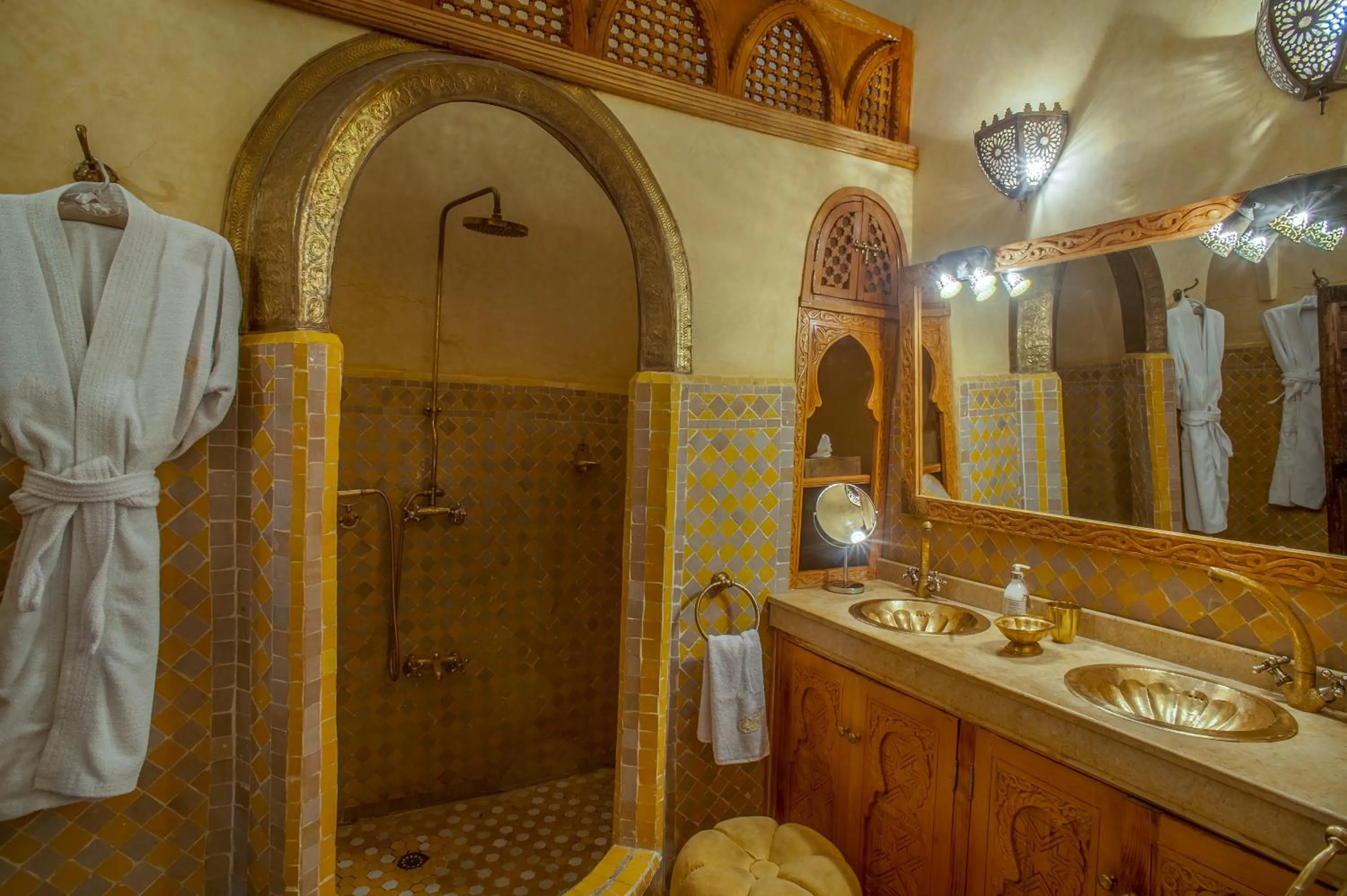 Bathroom in Riad & Spa Laurence Olivier