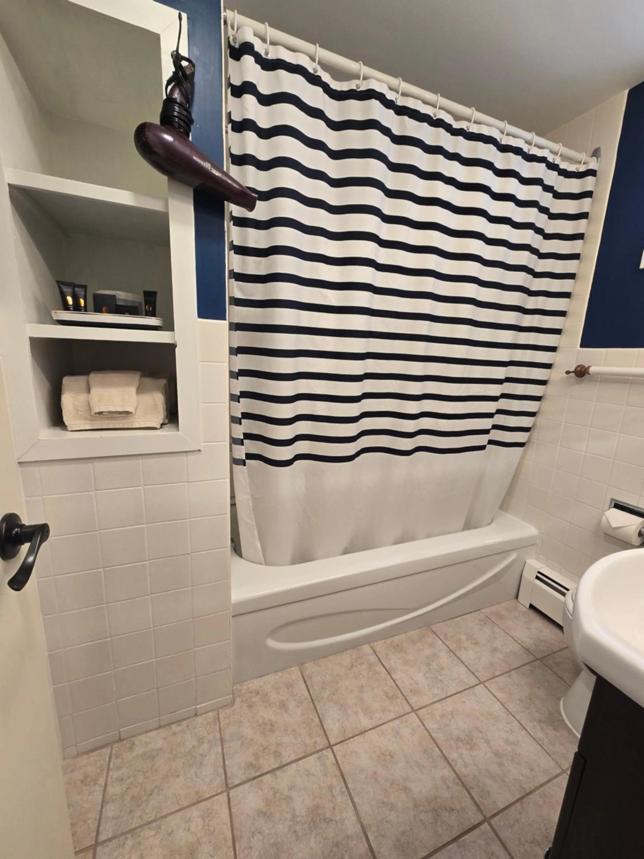 Bathroom in Amherst Shore Country Inn