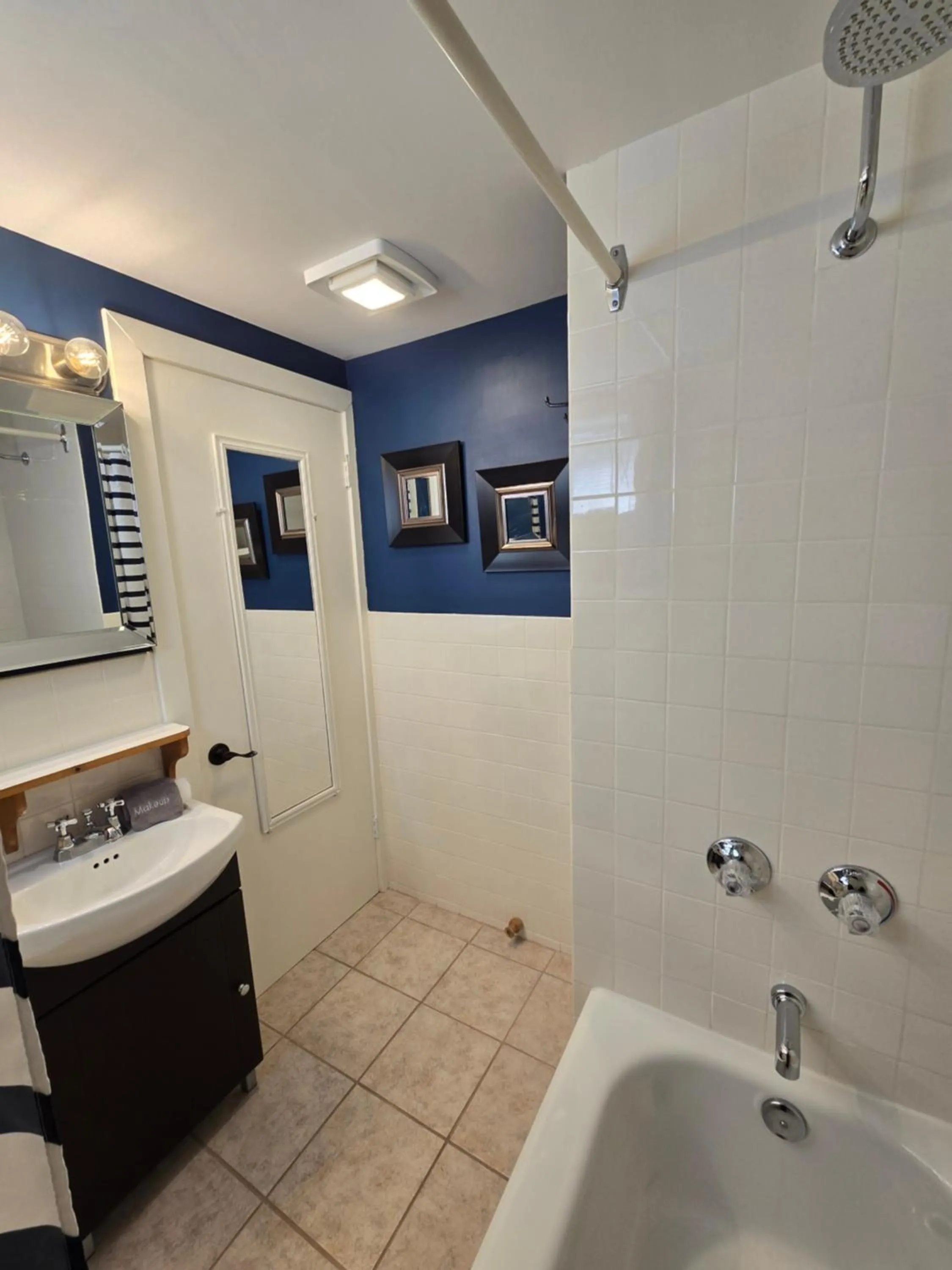 Bathroom in Amherst Shore Country Inn