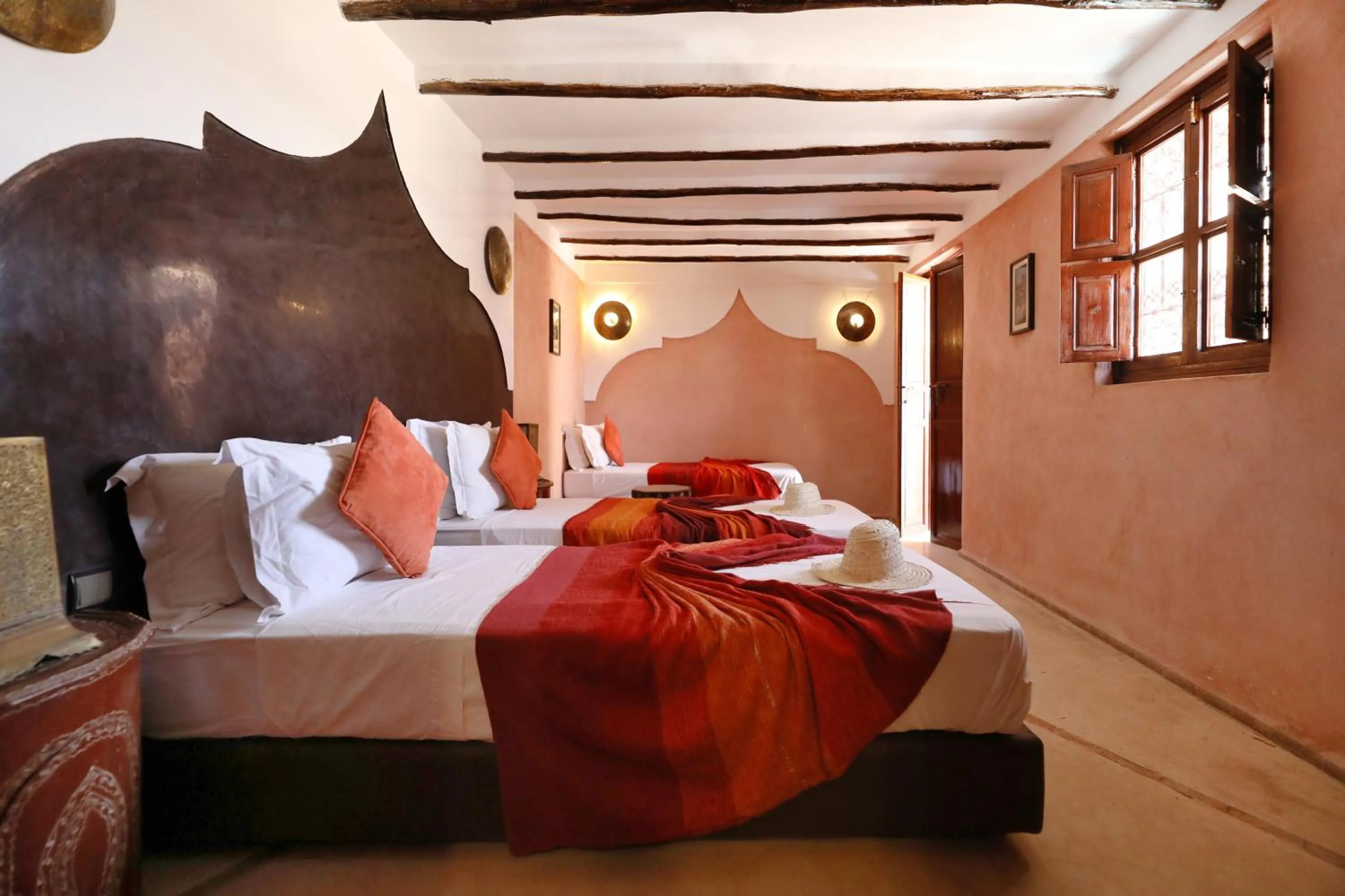 Photo of the whole room, Bed in Riad Sidi Mimoune & Spa