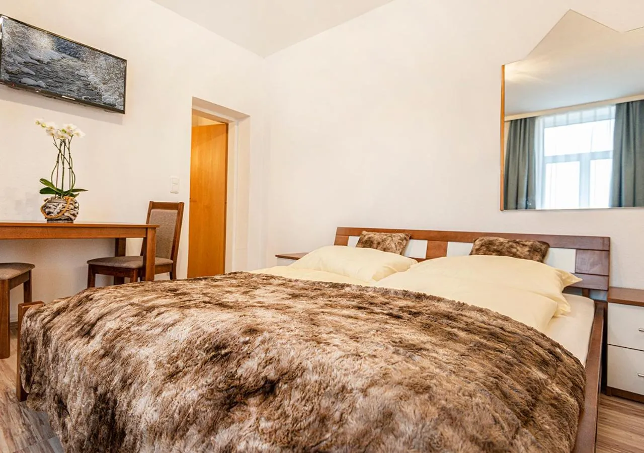 Bedroom, Bed in Hotel Bristol