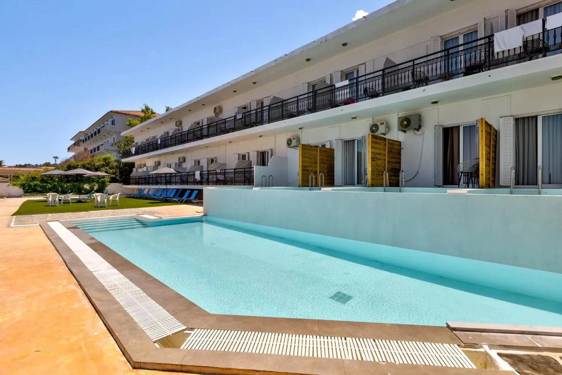 Swimming pool in Argassi Beach Hotel
