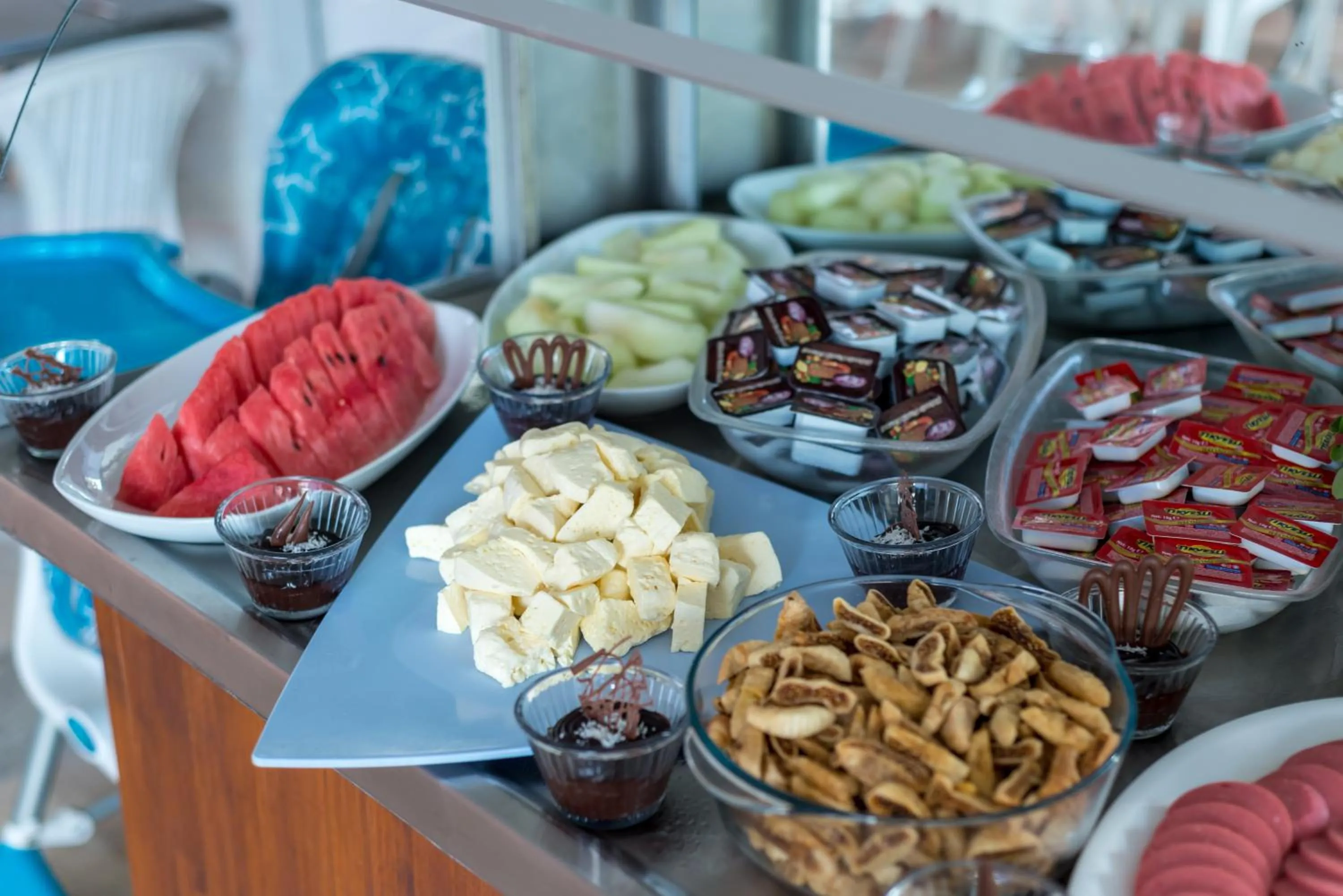 Restaurant/places to eat in Zel Hotel