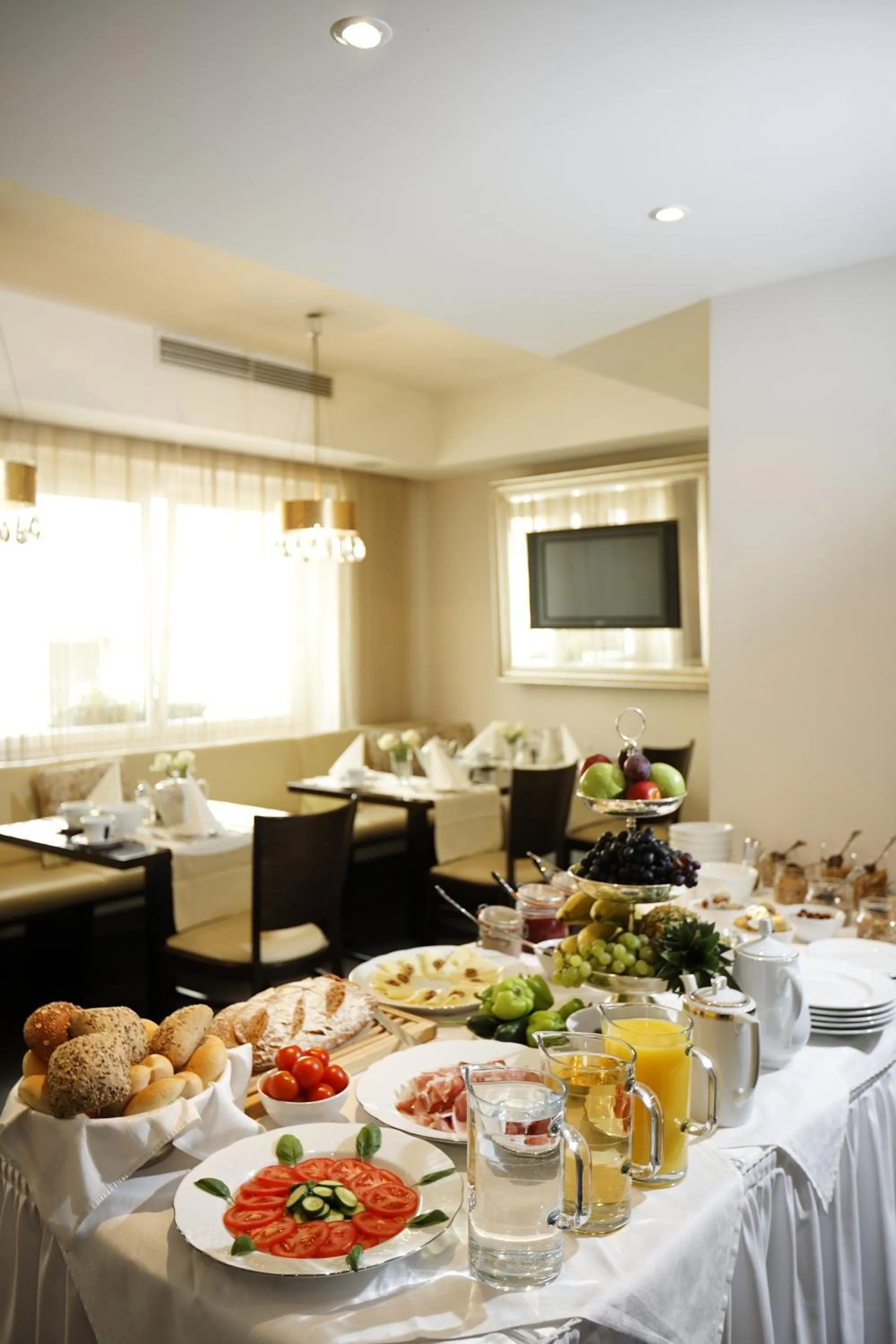 Restaurant/places to eat in Pfeiler's Bürgerstüberl - Hotel