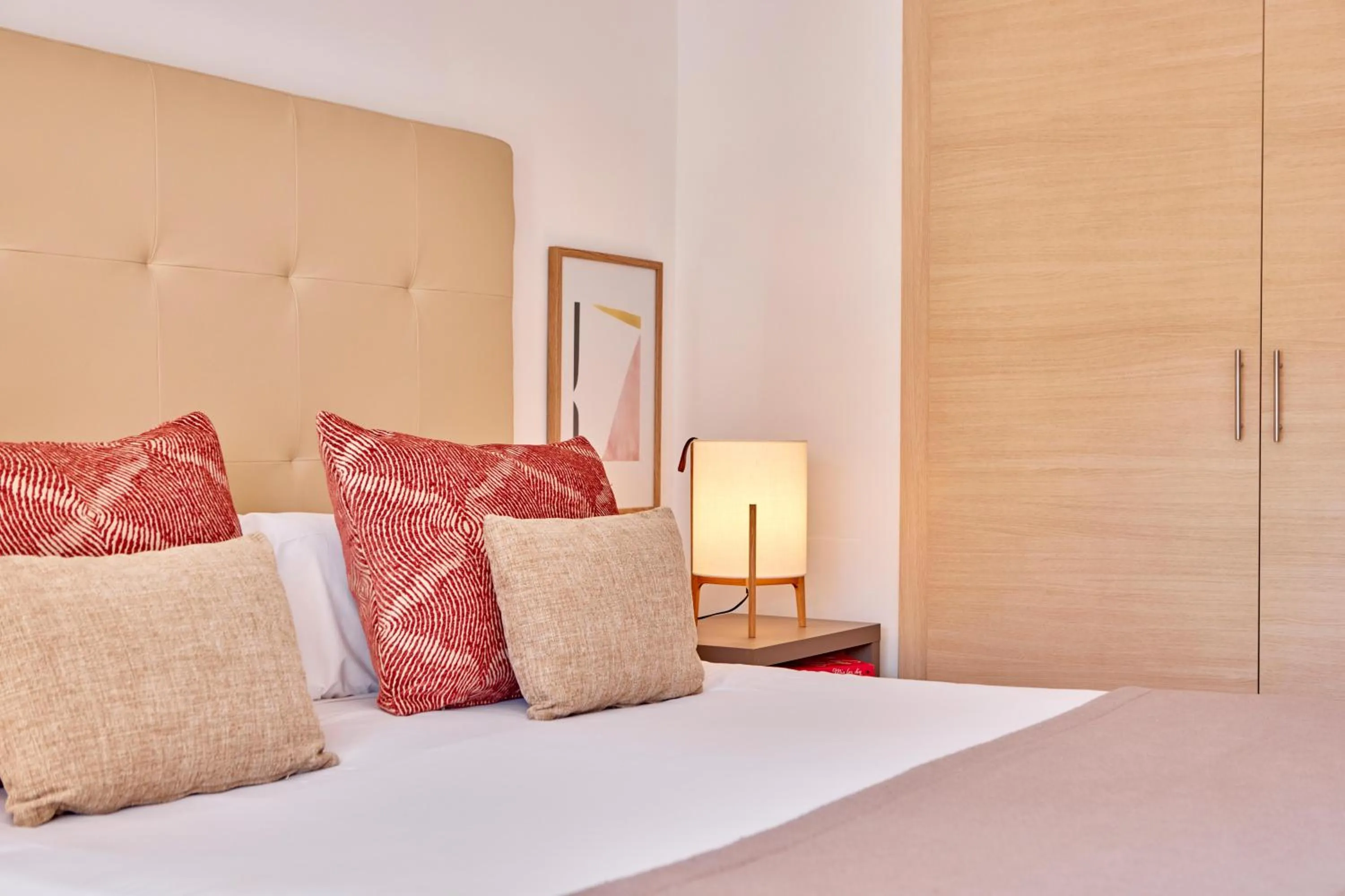 Photo of the whole room, Bed in Zafiro Bahia