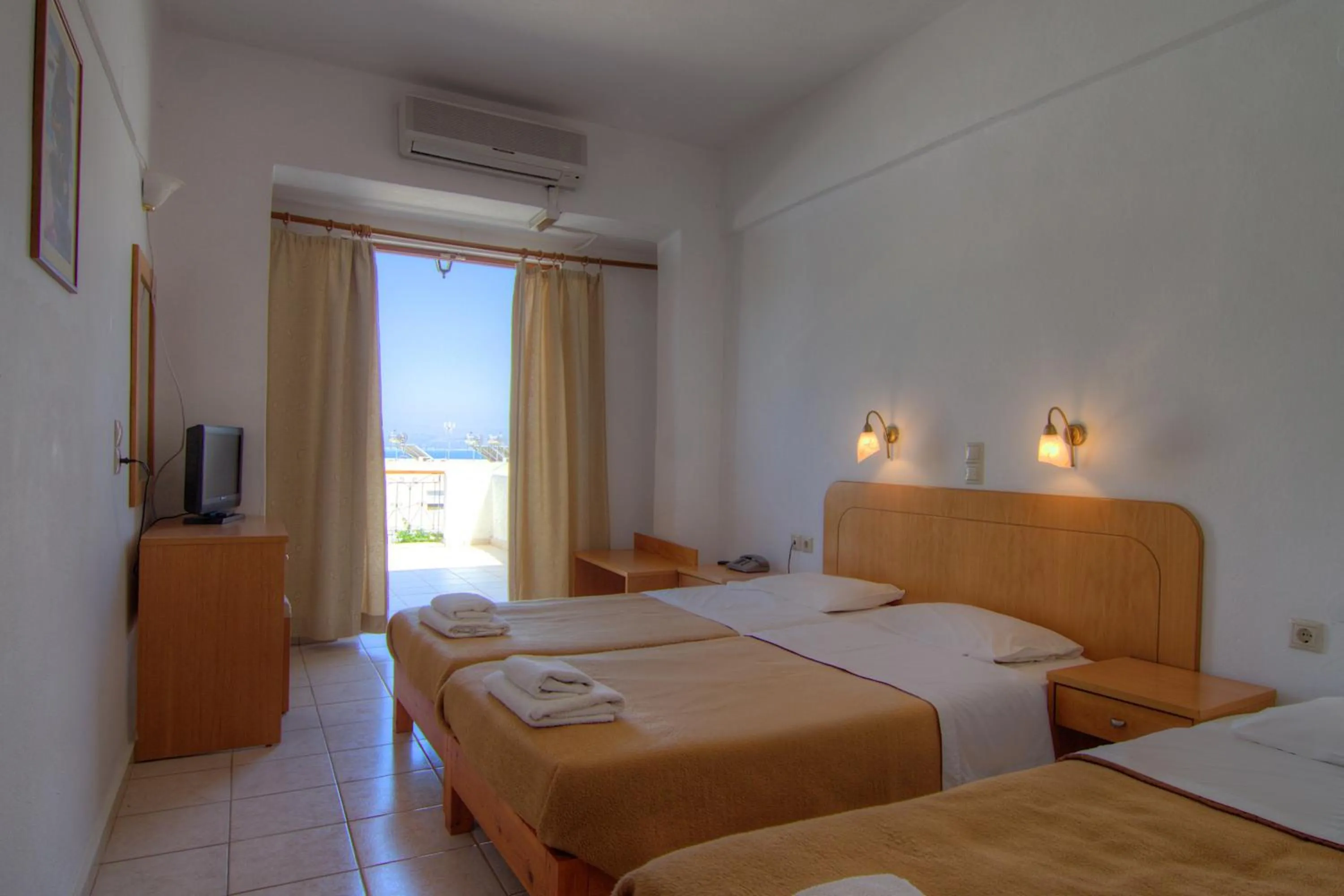 Day, Bed in Adonis Hotel