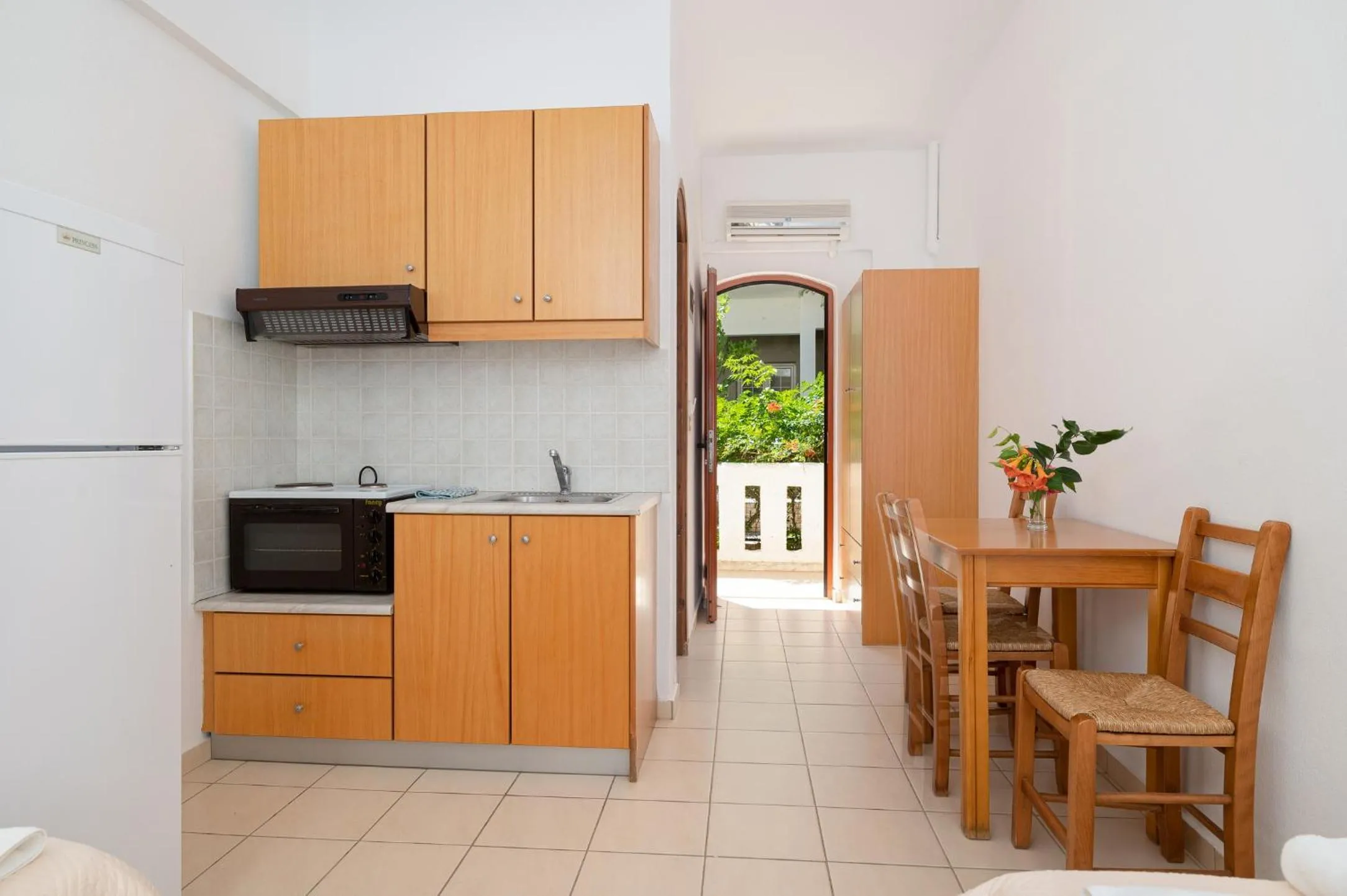 Kitchen or kitchenette in Adonis Hotel