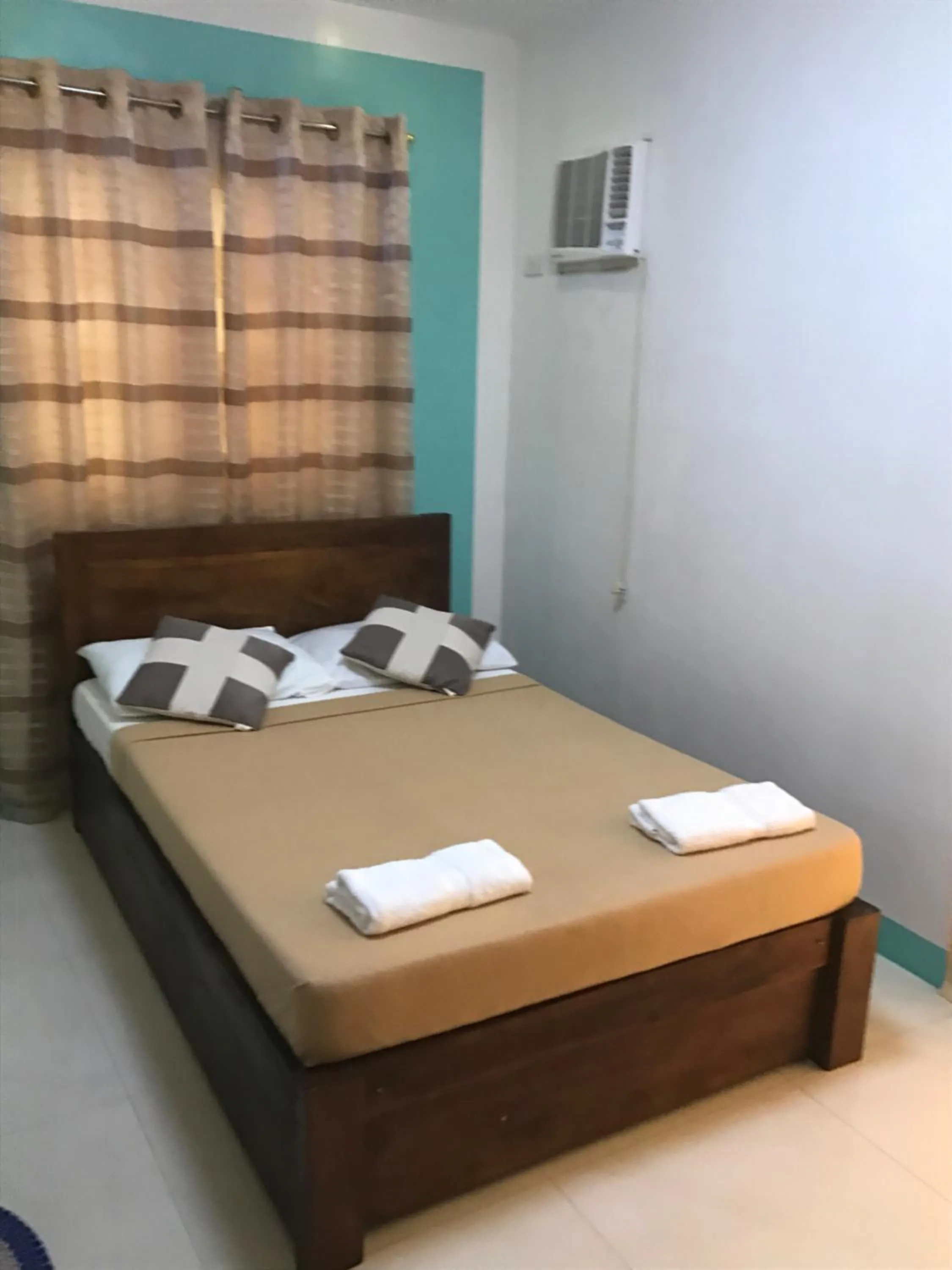 Bed in Alzeah's Place Room for Rent