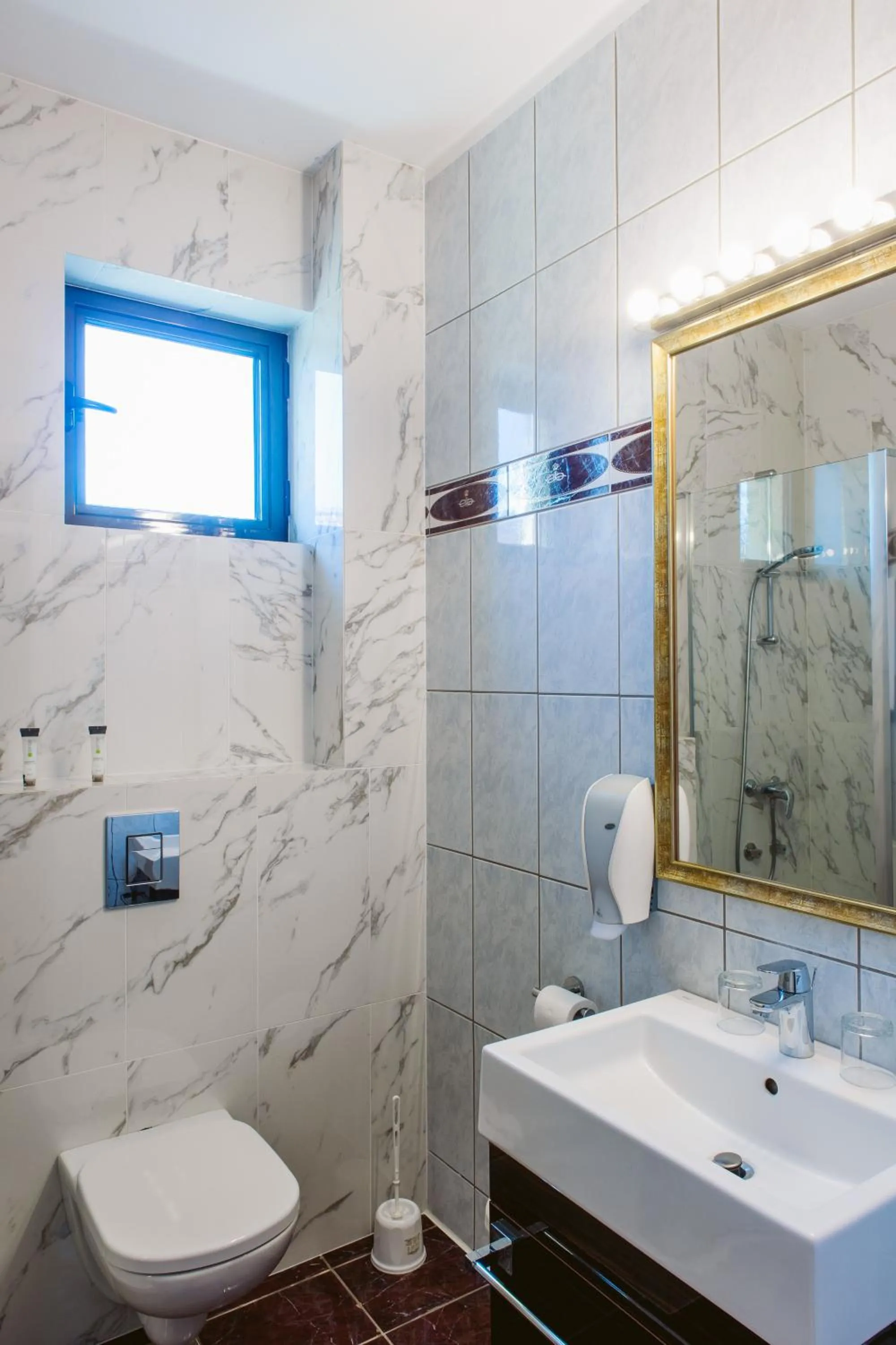 Property building in Pensiunea Imperial