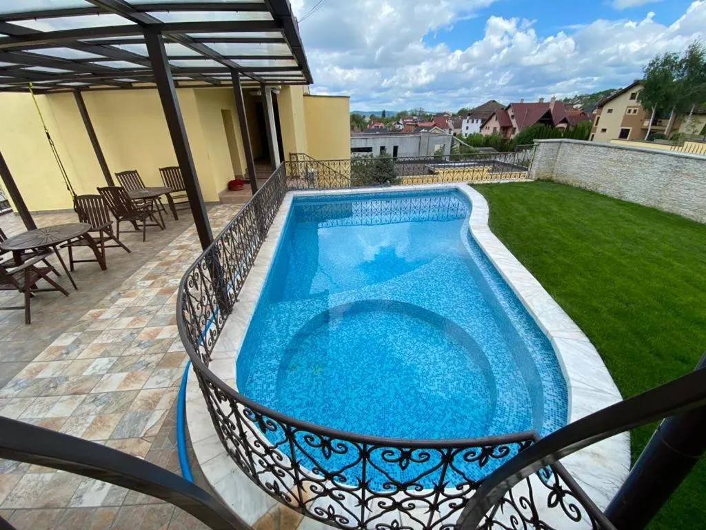 Swimming pool in Pensiunea Imperial