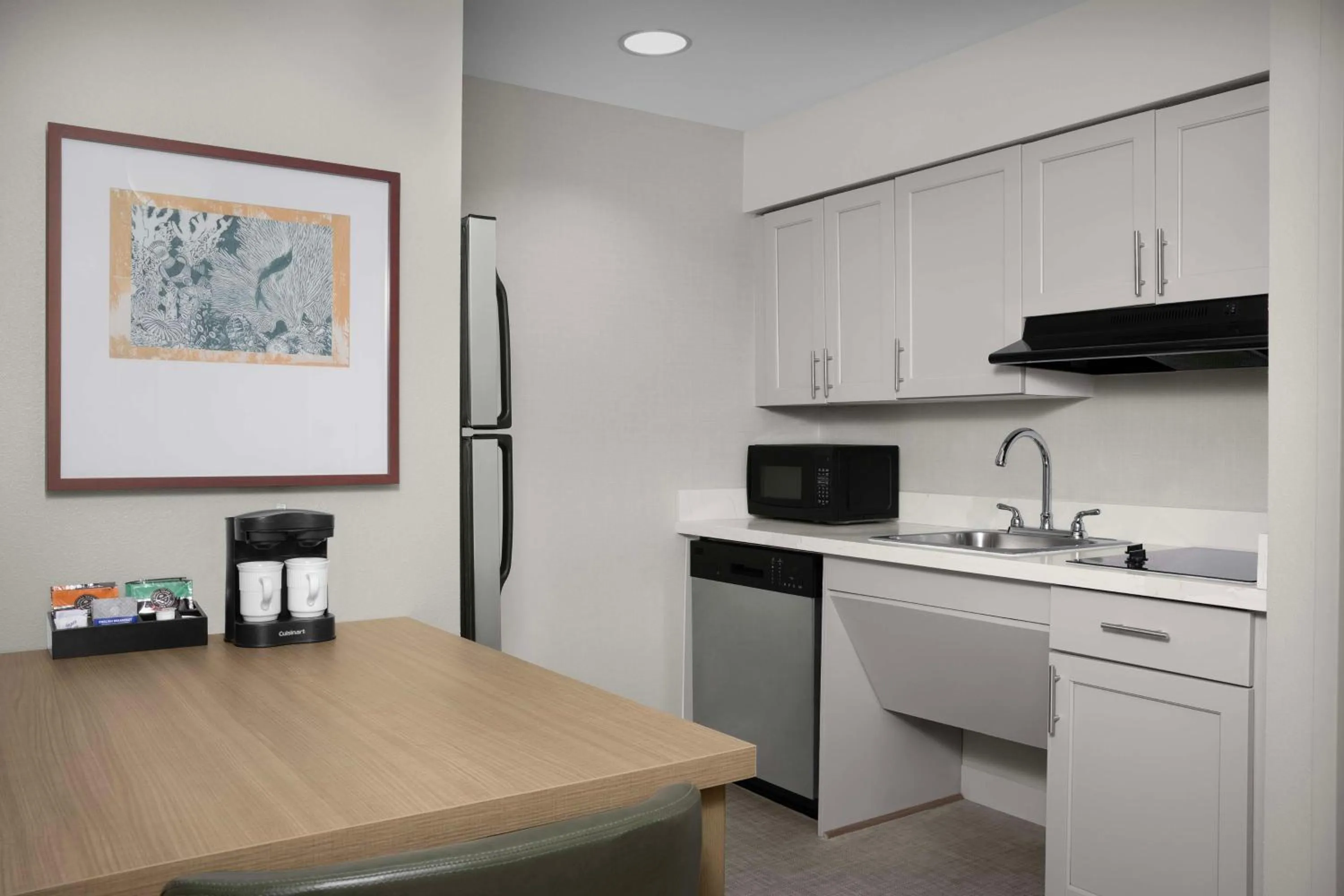 Kitchen or kitchenette in Homewood Suites by Hilton Jacksonville-Downtown/Southbank