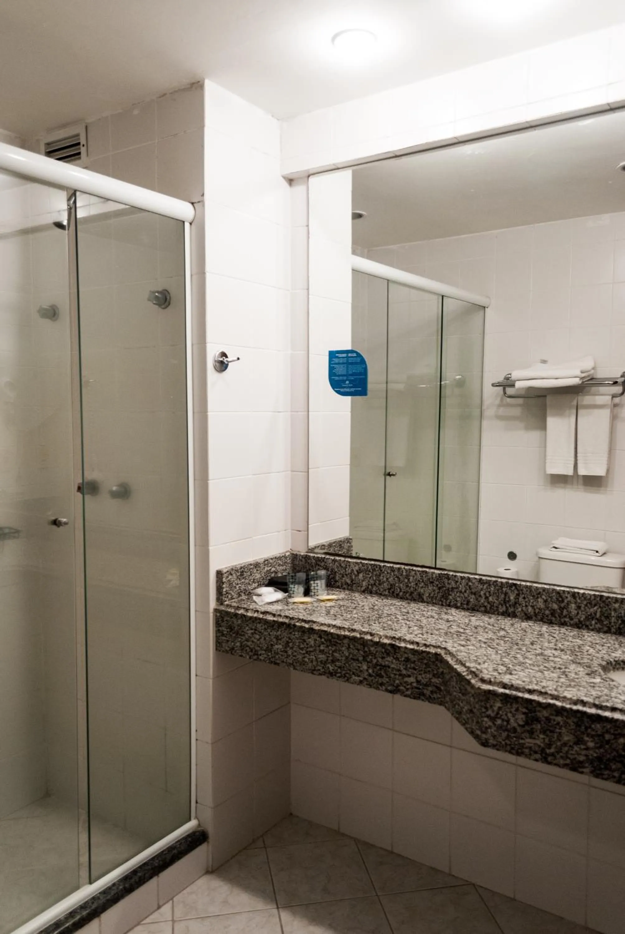 Bathroom in Master Express Alberto Bins - 200 metros do Hospital Santa Casa