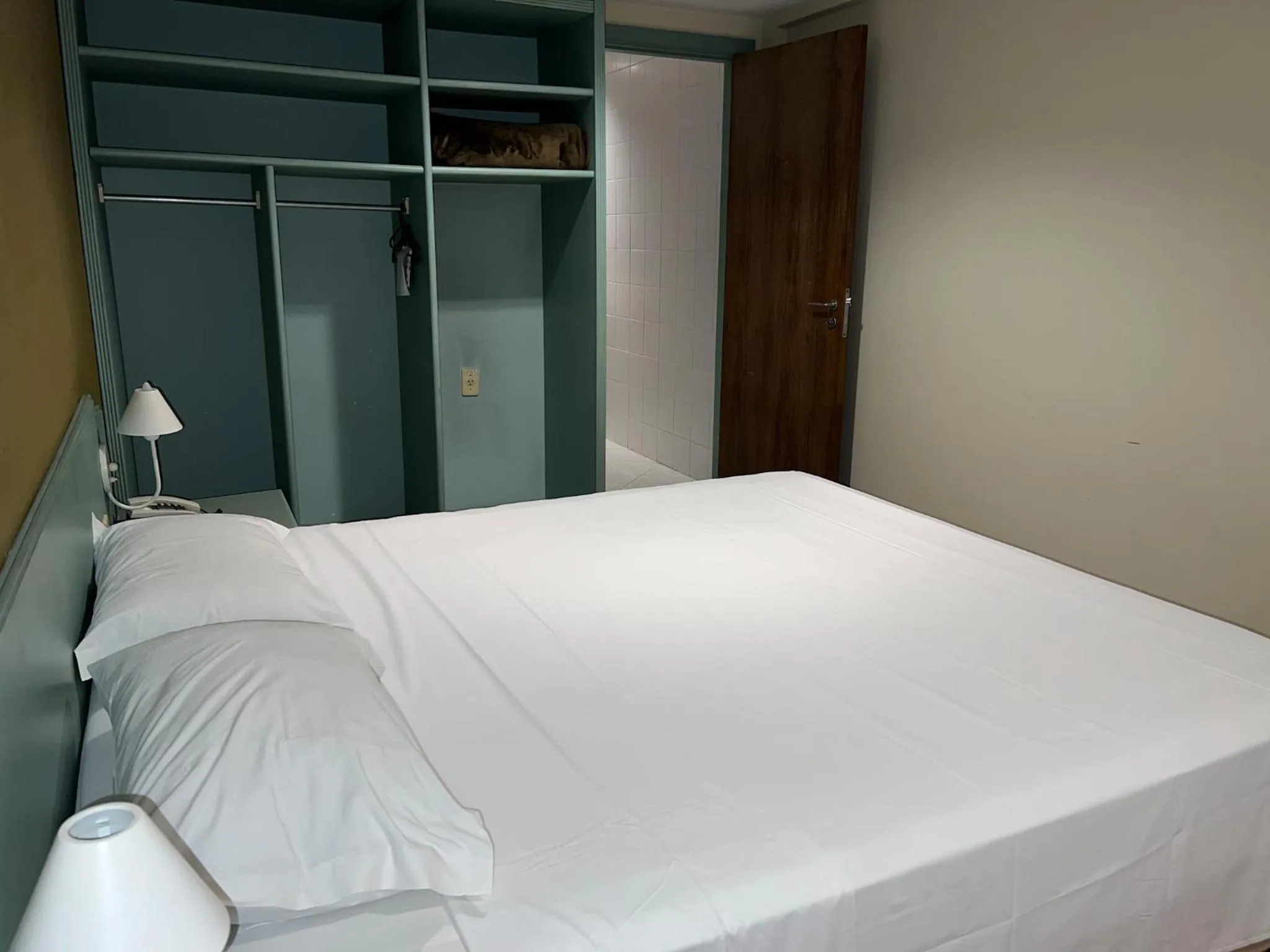 Photo of the whole room, Bed in Master Express Alberto Bins - 200 metros do Hospital Santa Casa