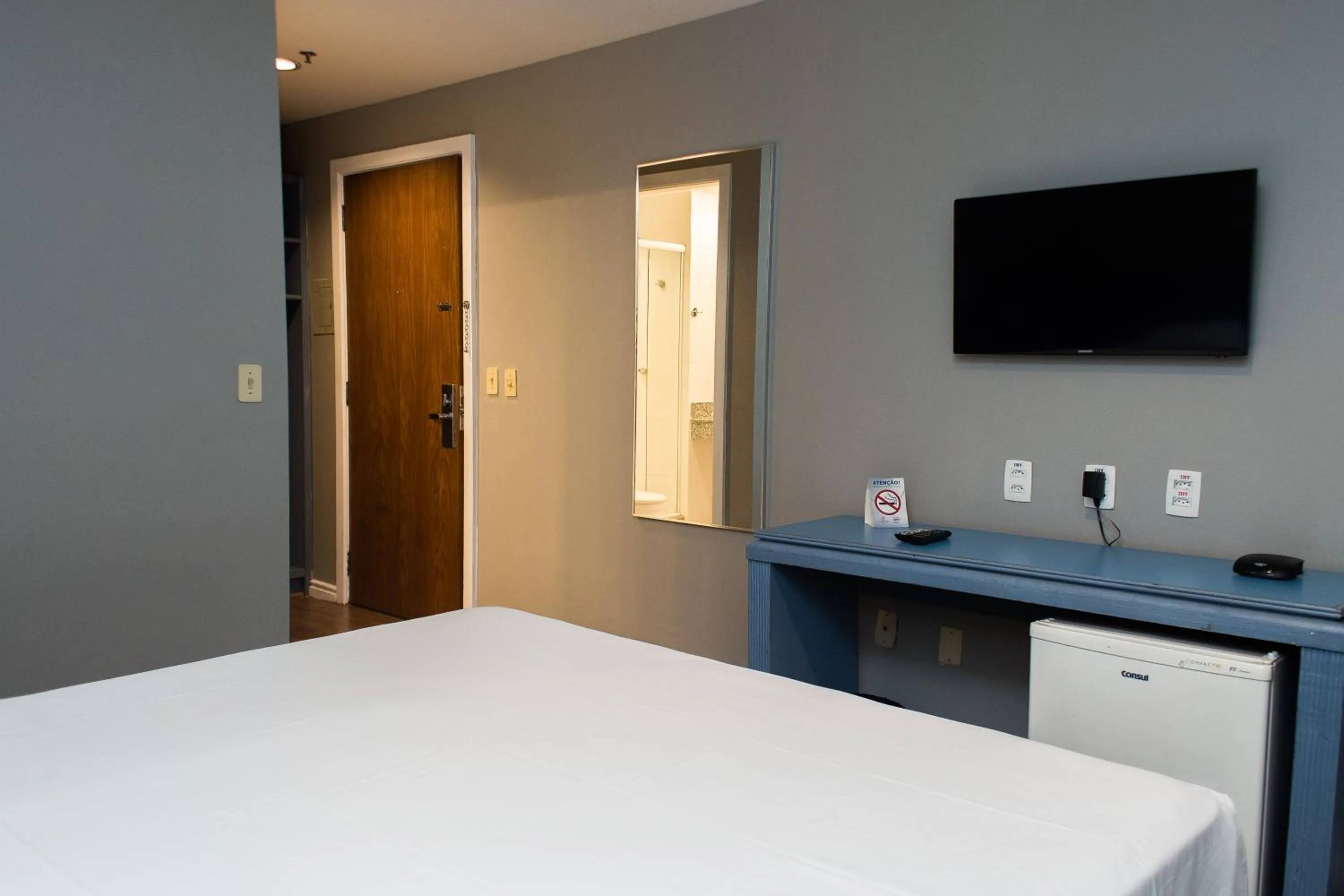 Bedroom, Bed in Master Express Alberto Bins - 200 metros do Hospital Santa Casa