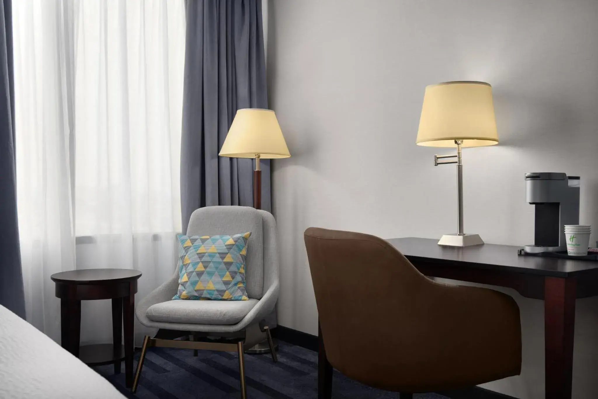 Standard Room with Two Queen Beds in Holiday Inn Ottawa East by IHG Standard Room with Two Queen Beds in Holiday Inn Ottawa East by IHG