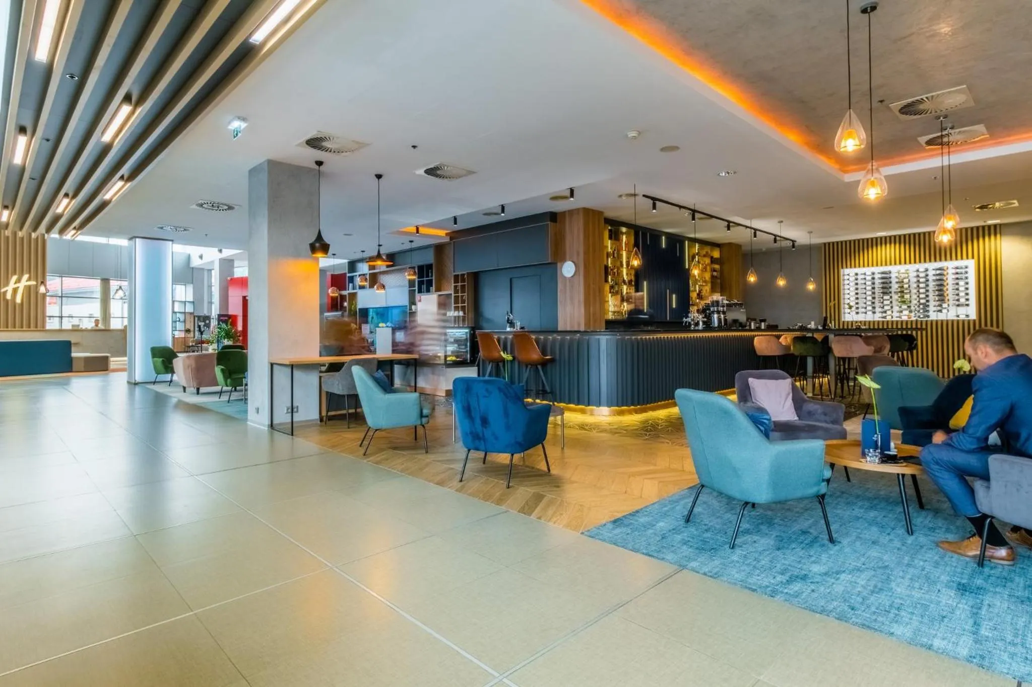 Lounge or bar in Holiday Inn Zilina by IHG
