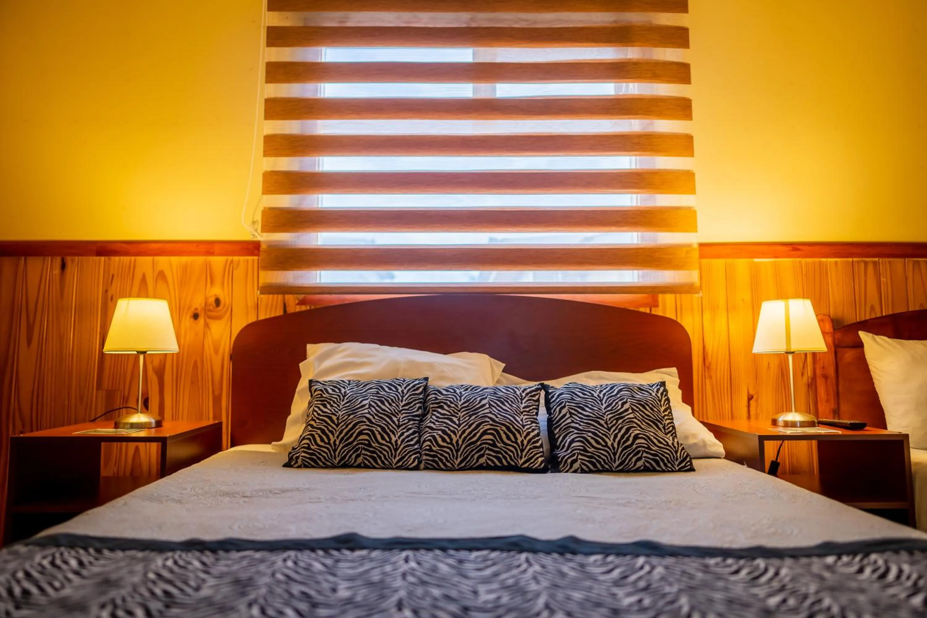 Bedroom, Bed in Hostal Alcázar