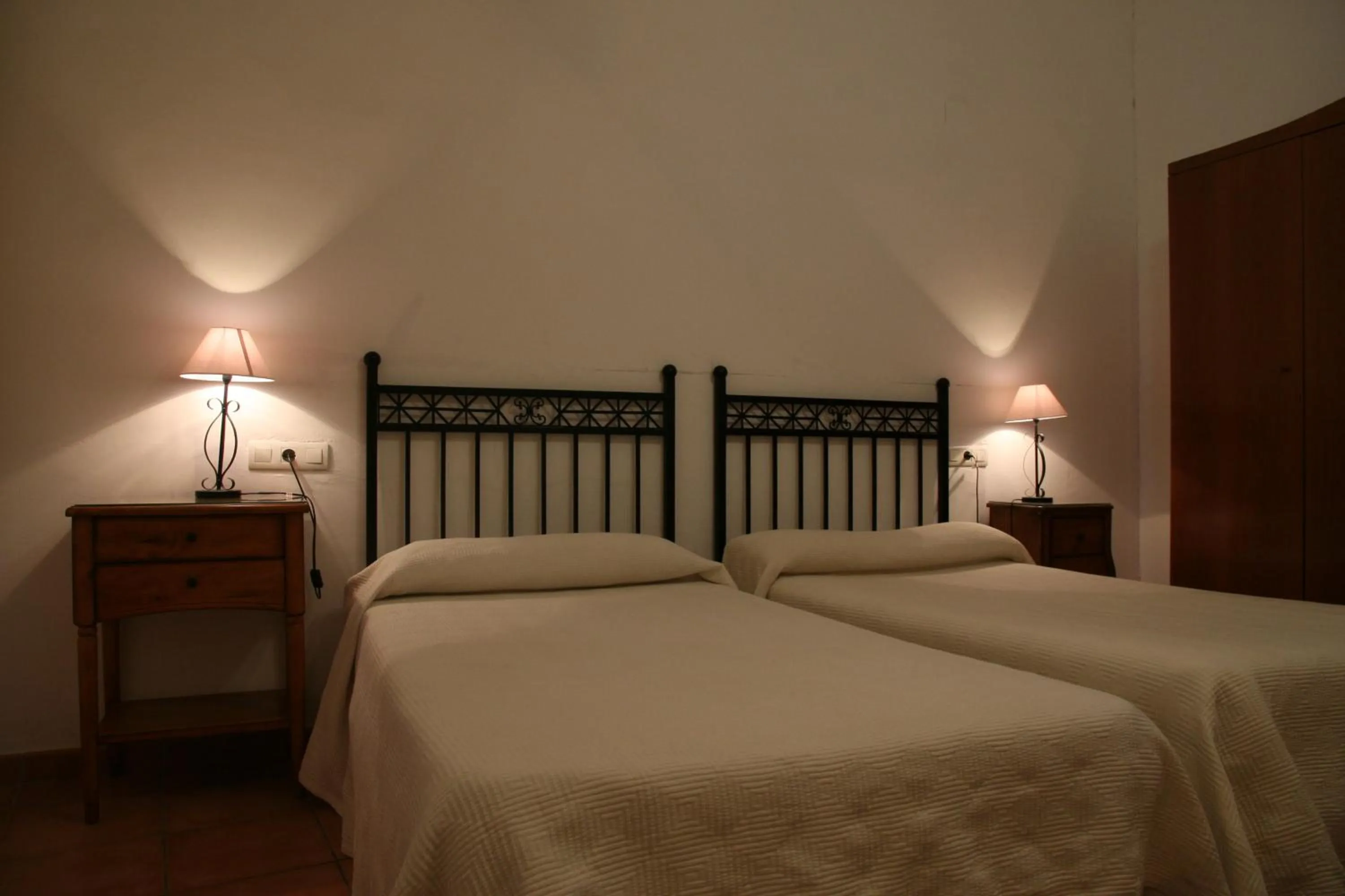 Photo of the whole room, Bed in Pensión San Joaquín