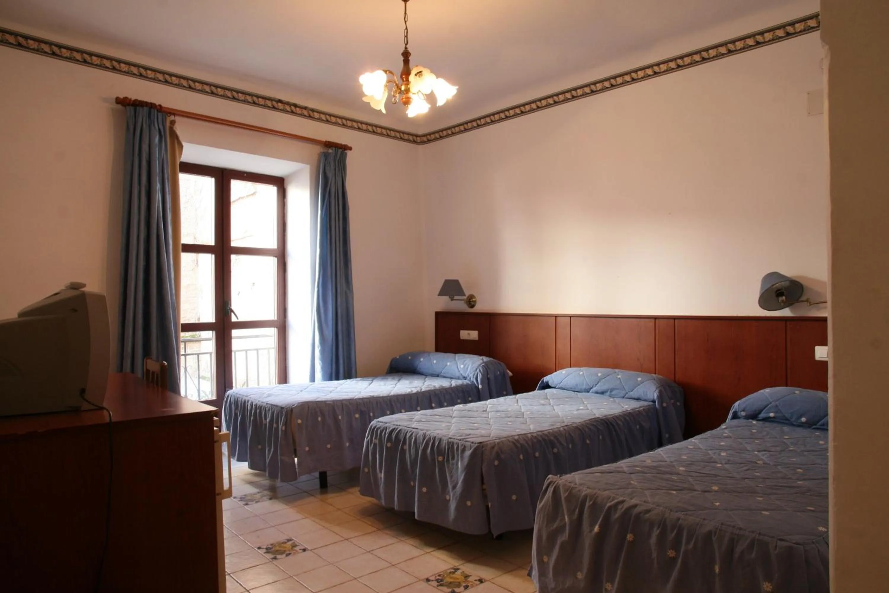 Day, Bed in Pensión San Joaquín