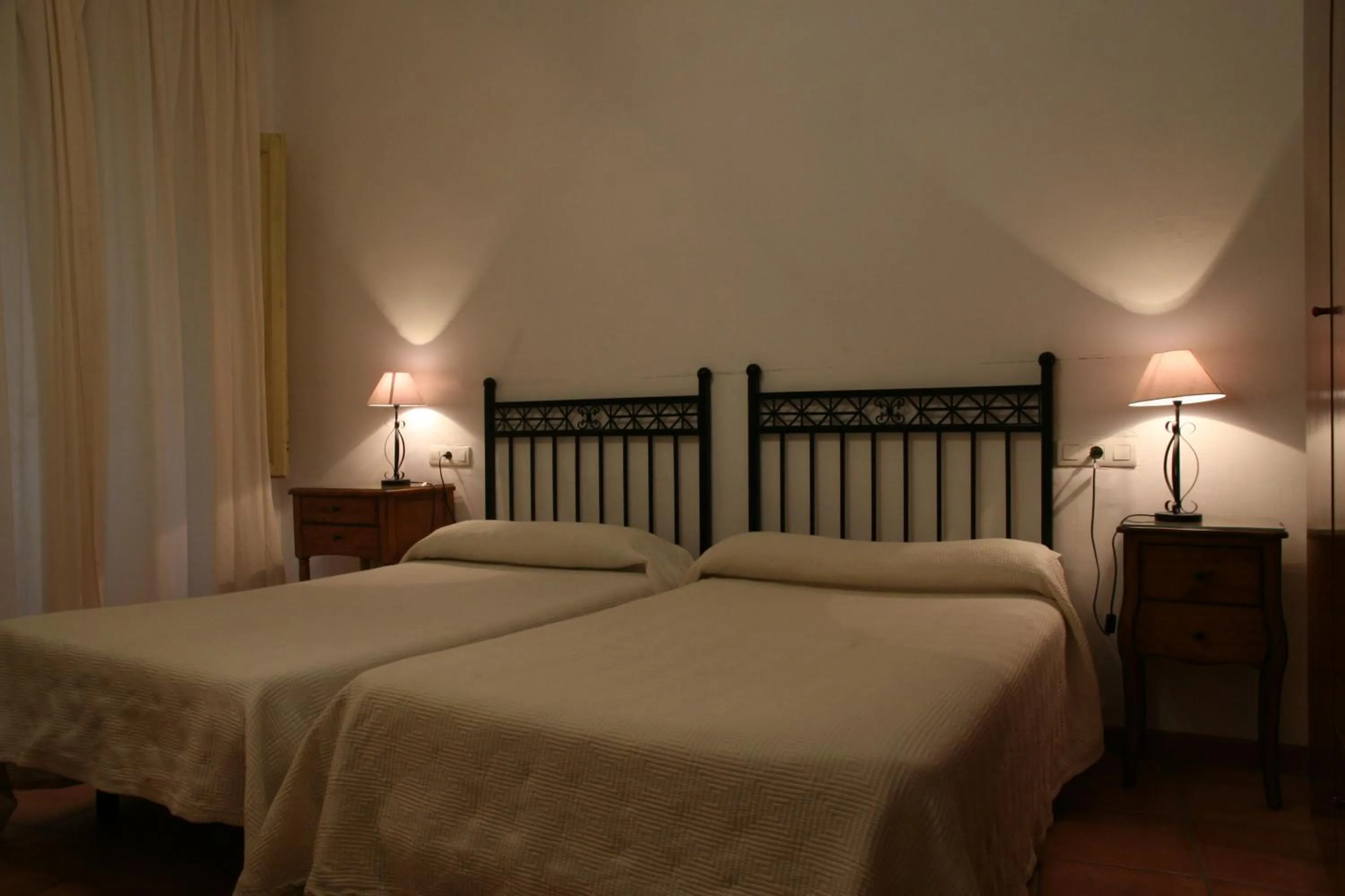 Photo of the whole room, Bed in Pensión San Joaquín