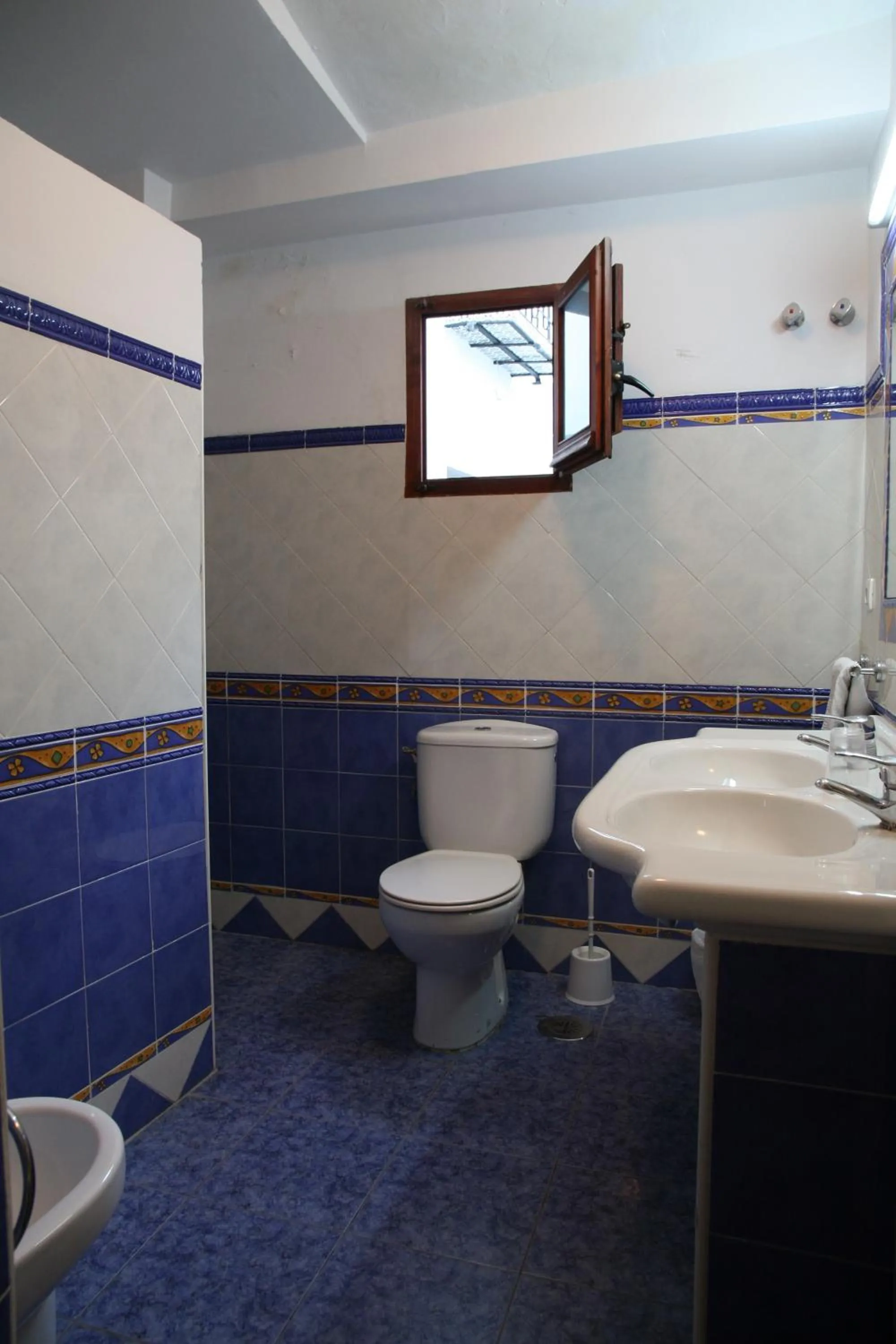 Day in Pensión San Joaquín