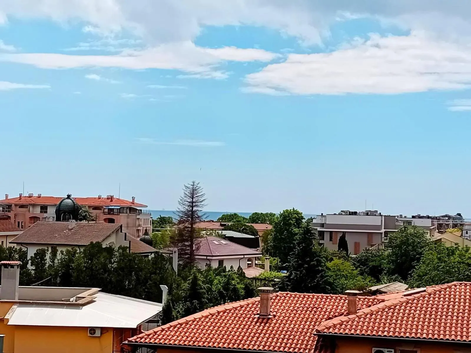 Sea view in Twins Palace ApartHotel