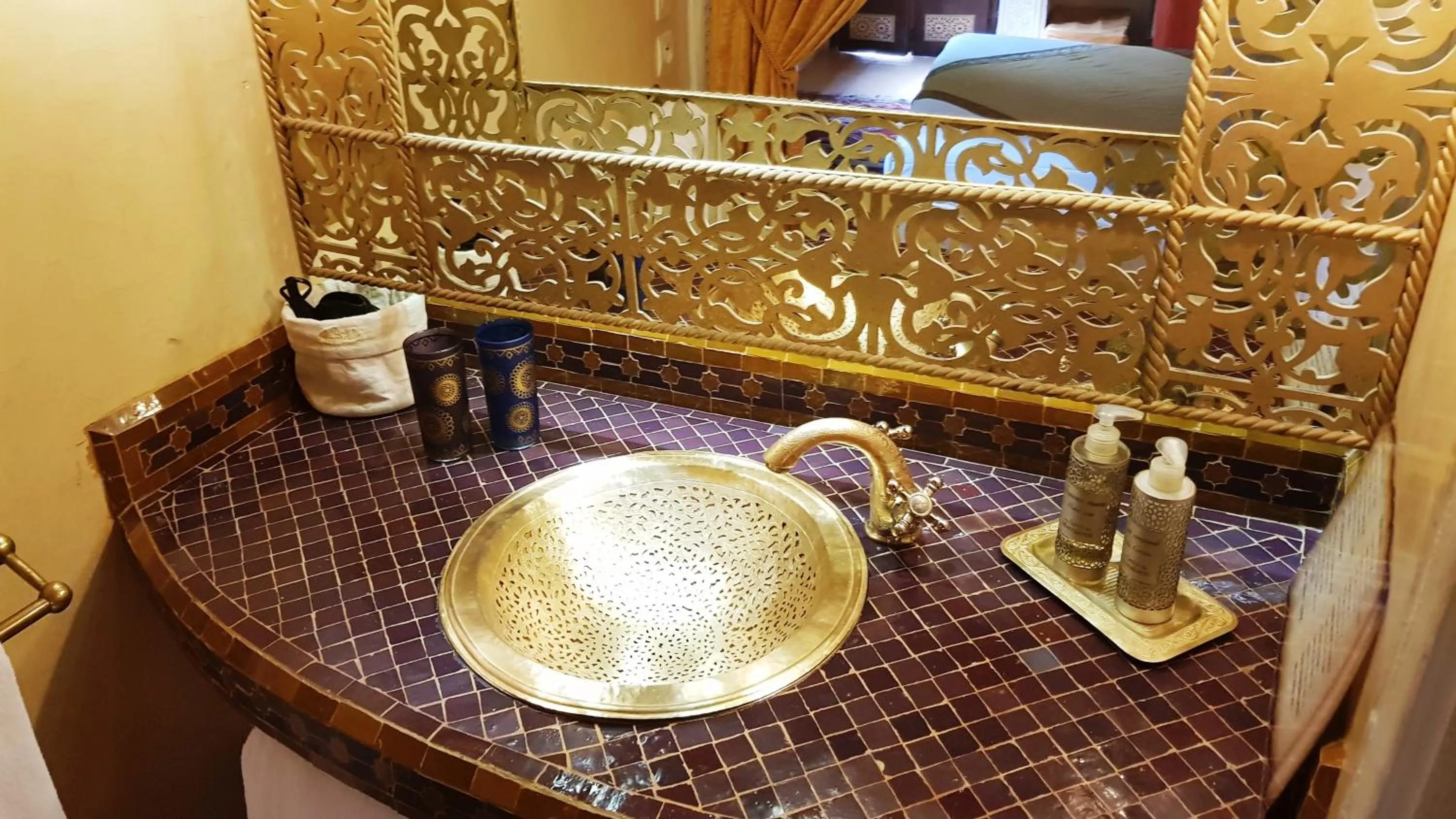 Bathroom in Riad Armelle