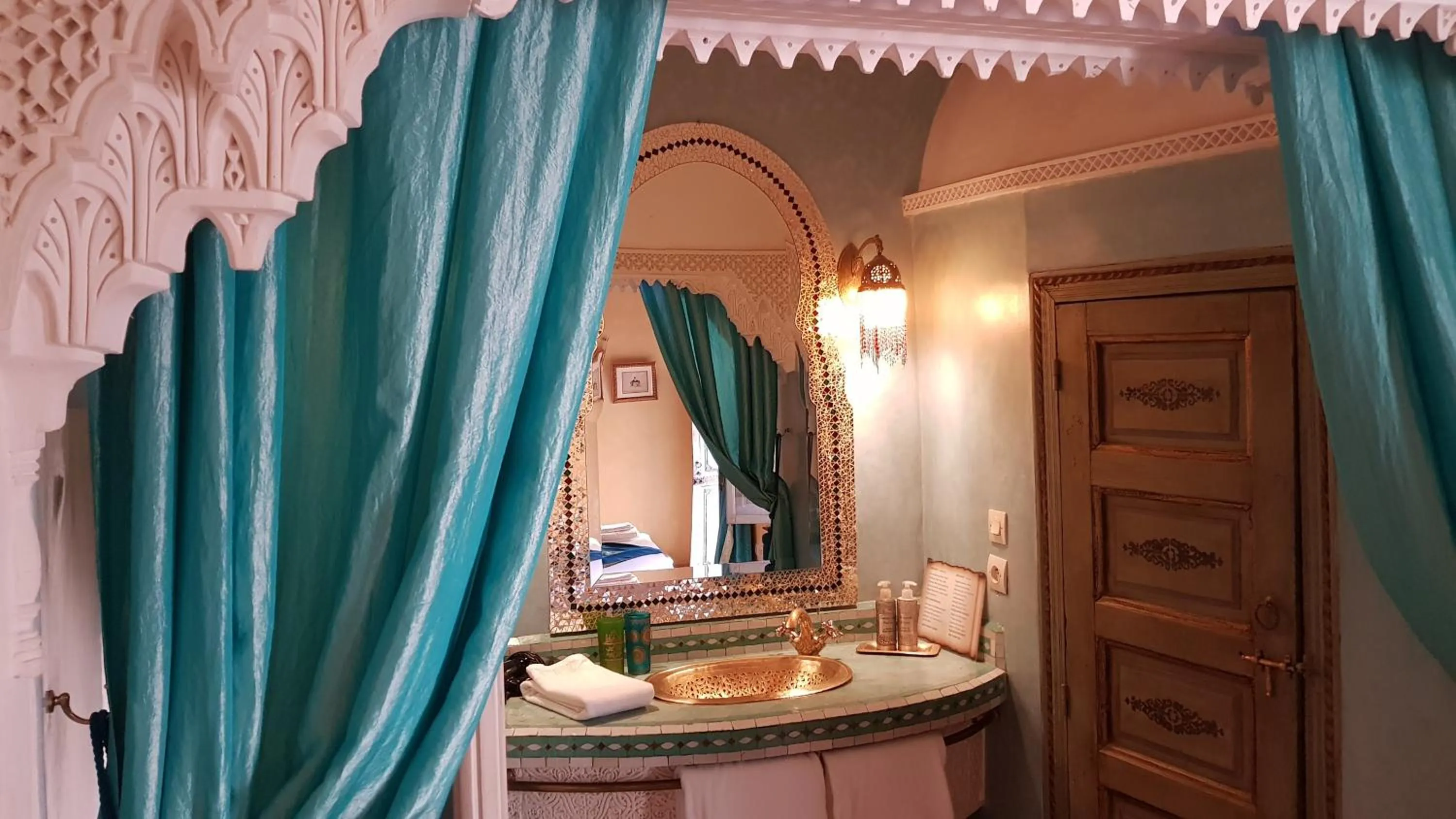 Bathroom in Riad Armelle