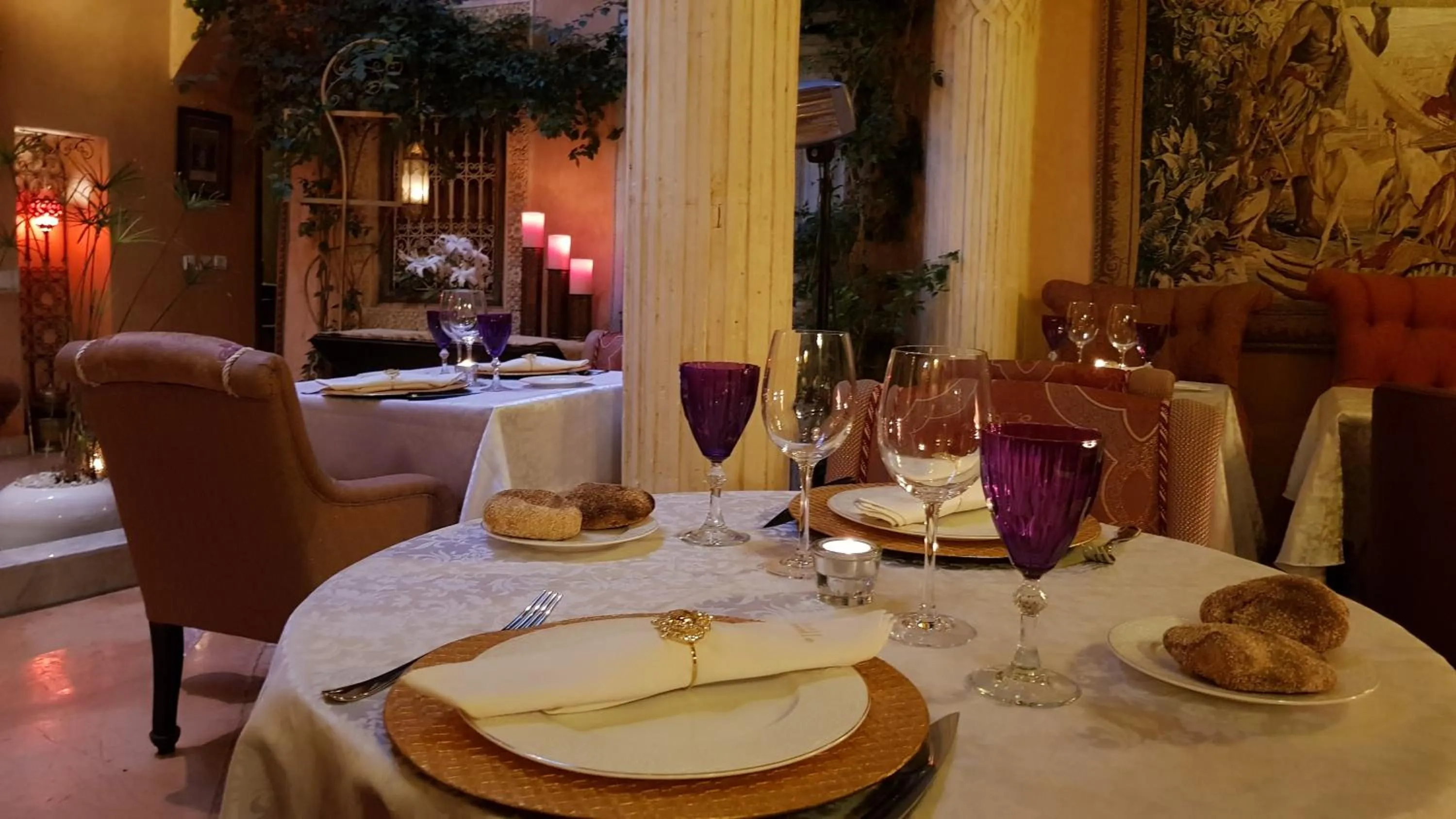 Restaurant/places to eat in Riad Armelle