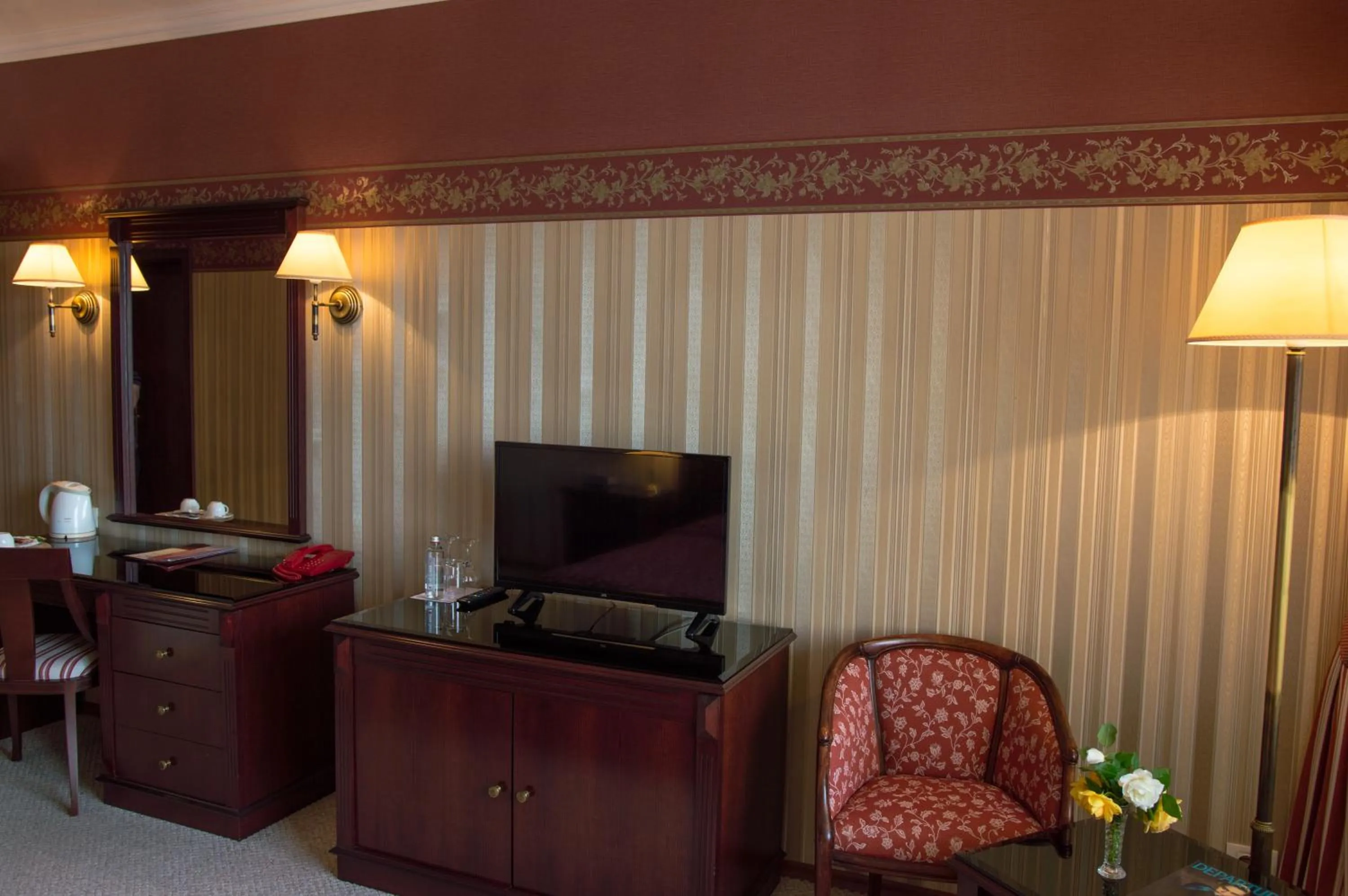 Photo of the whole room in Drustar Hotel