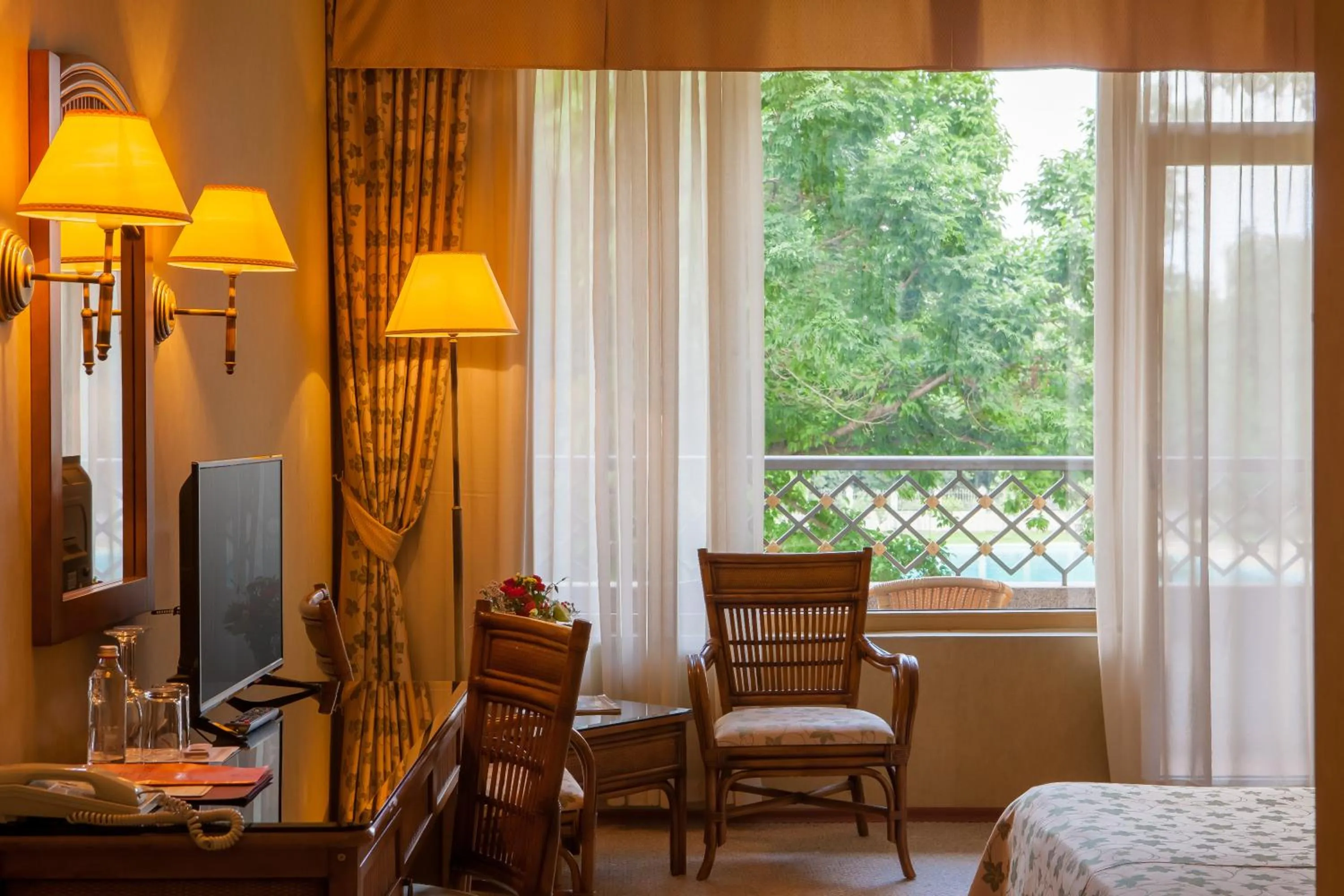 Pool view in Drustar Hotel