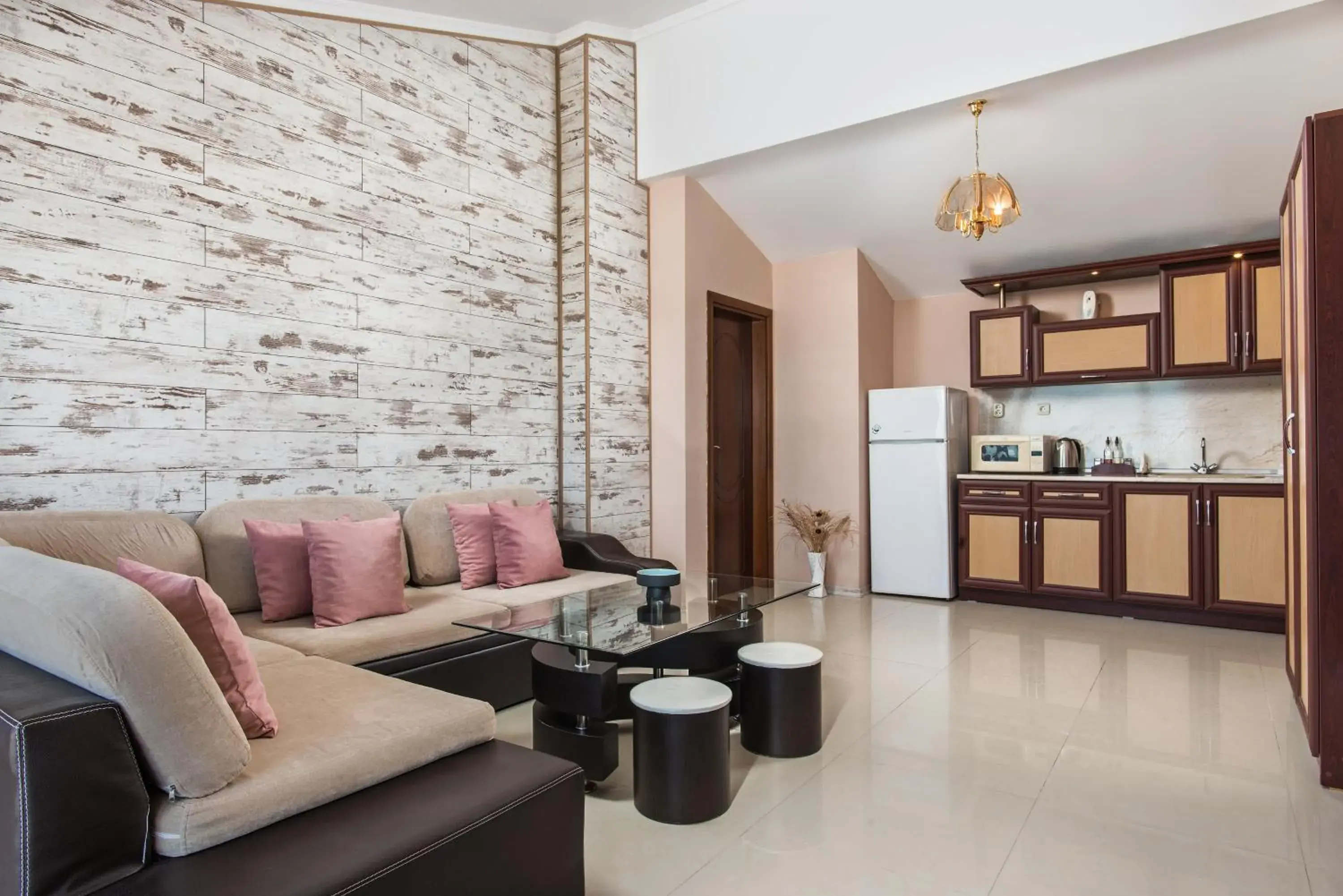 Two-Bedroom Apartment with Sea View in Семеен хотел Golden Place Two-Bedroom Apartment with Sea View in Семеен хотел Golden Place