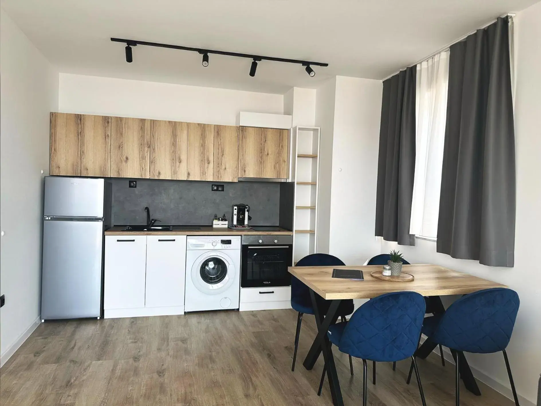 Deluxe One-Bedroom Apartment with Garden View in Семеен хотел Golden Place Deluxe One-Bedroom Apartment with Garden View in Семеен хотел Golden Place