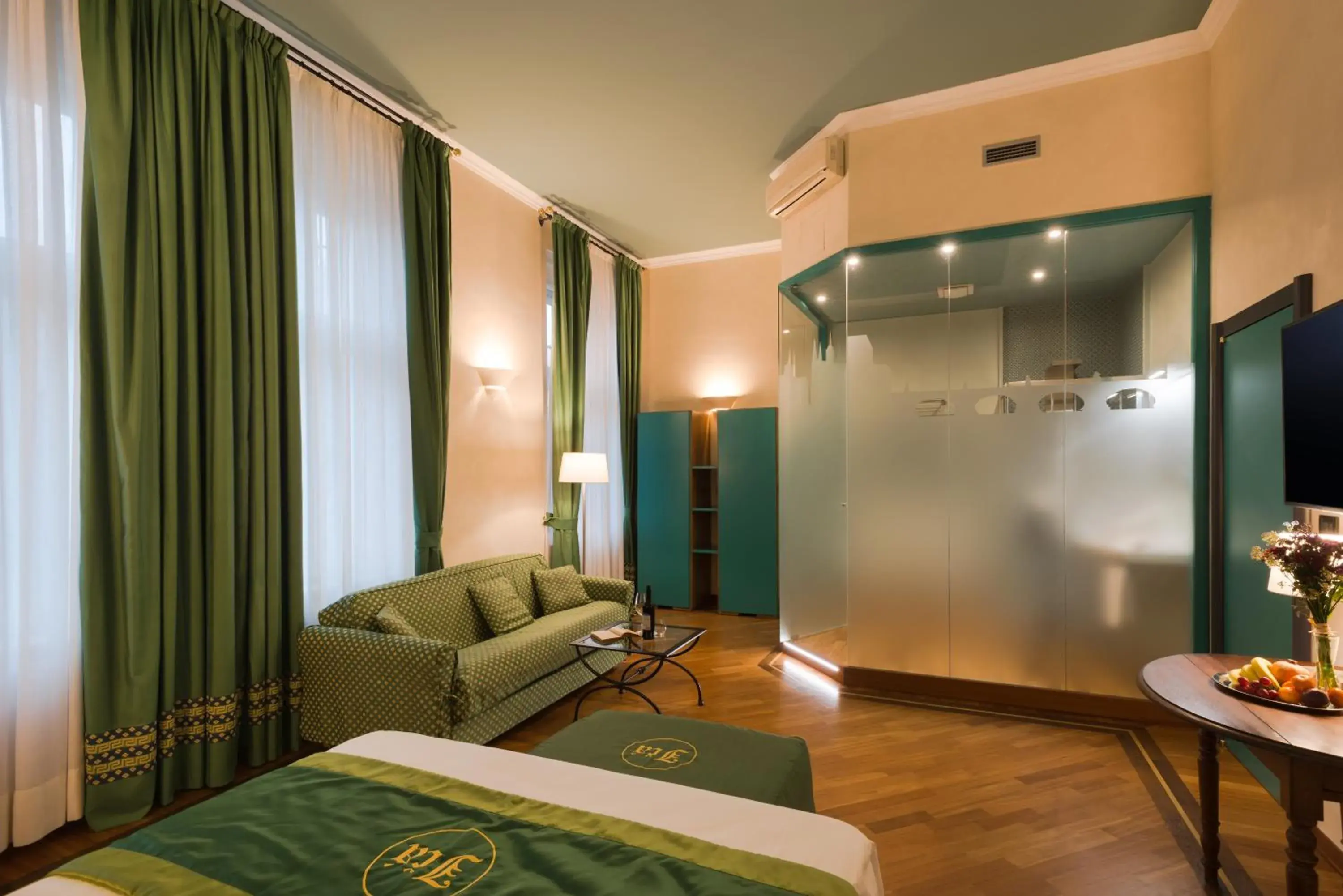 Crystal Suite in Residence Jecna Crystal Suite in Residence Jecna