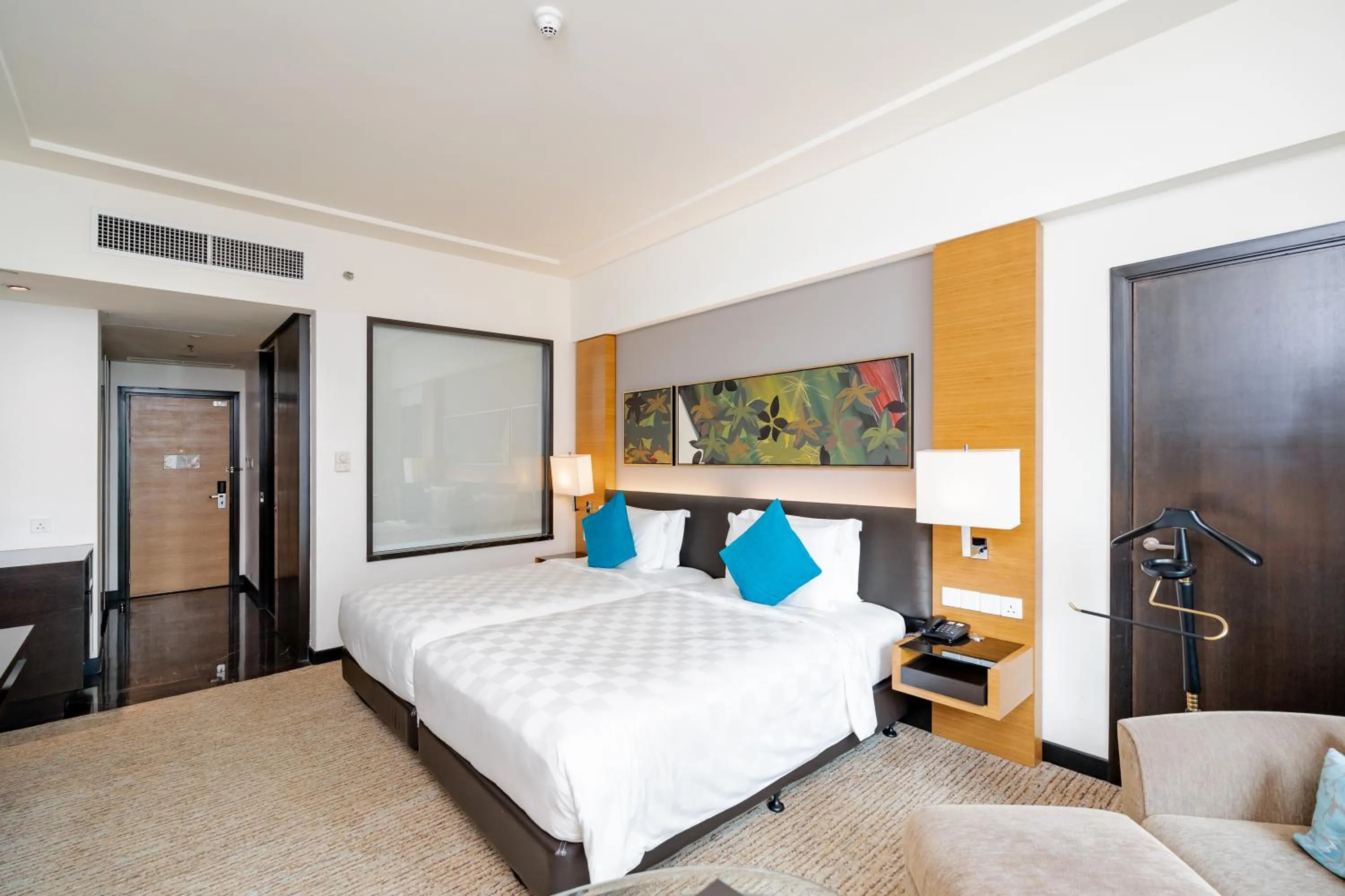 Photo of the whole room, Bed in Impiana KLCC Hotel