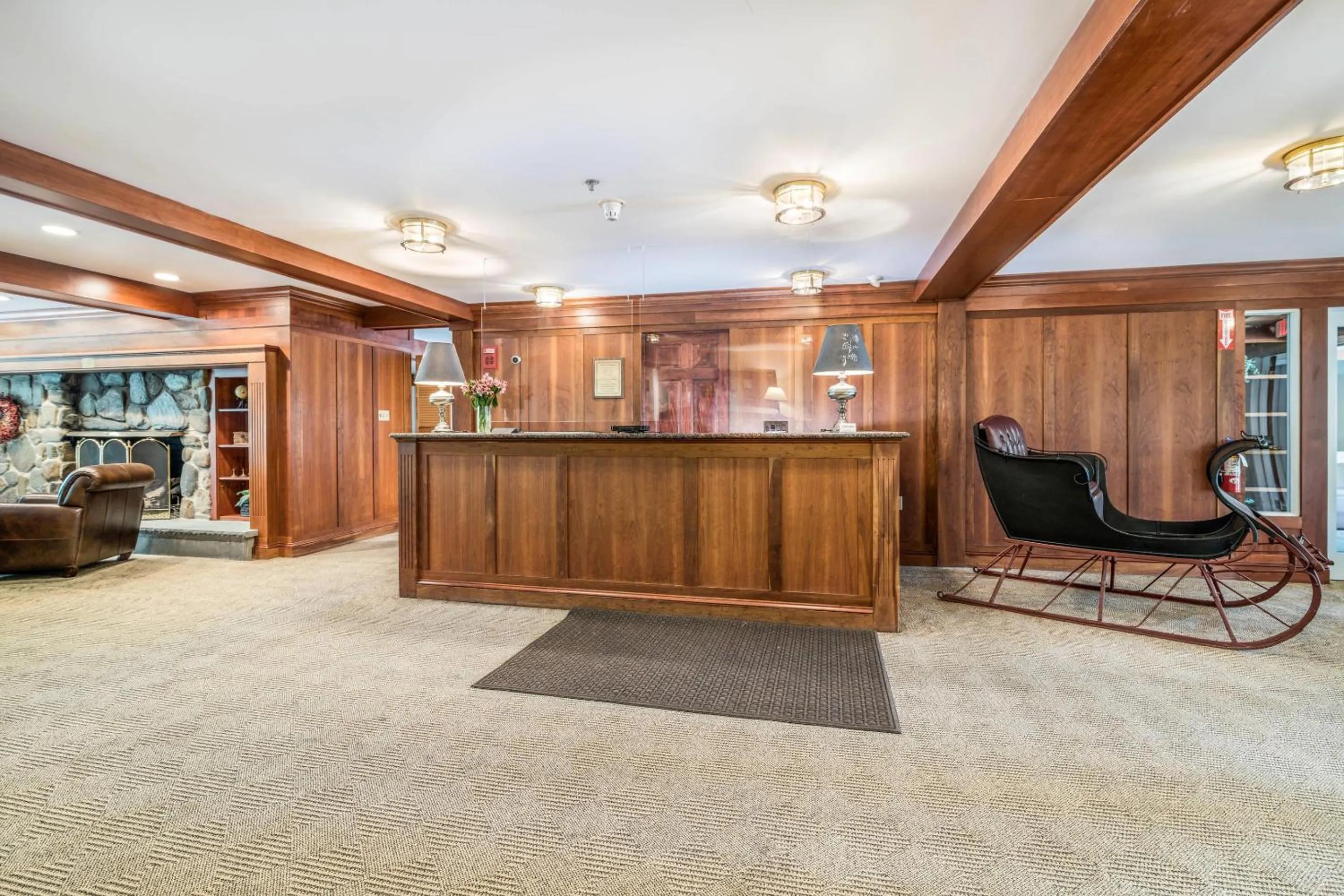 Lobby or reception in The Valley Inn, an Ascend Collection Hotel