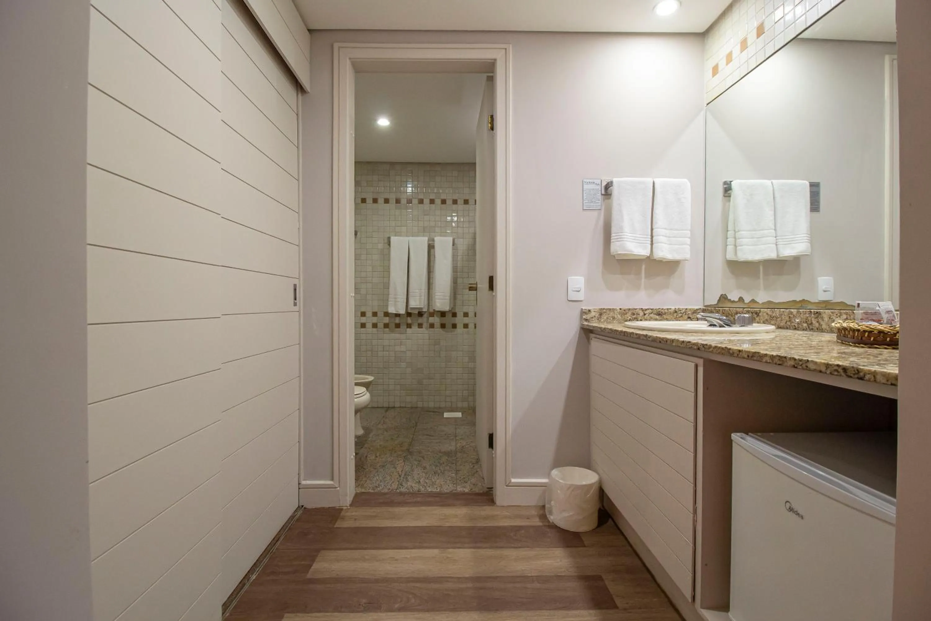 Bathroom in Hotel Victoria Villa Curitiba by Nacional Inn