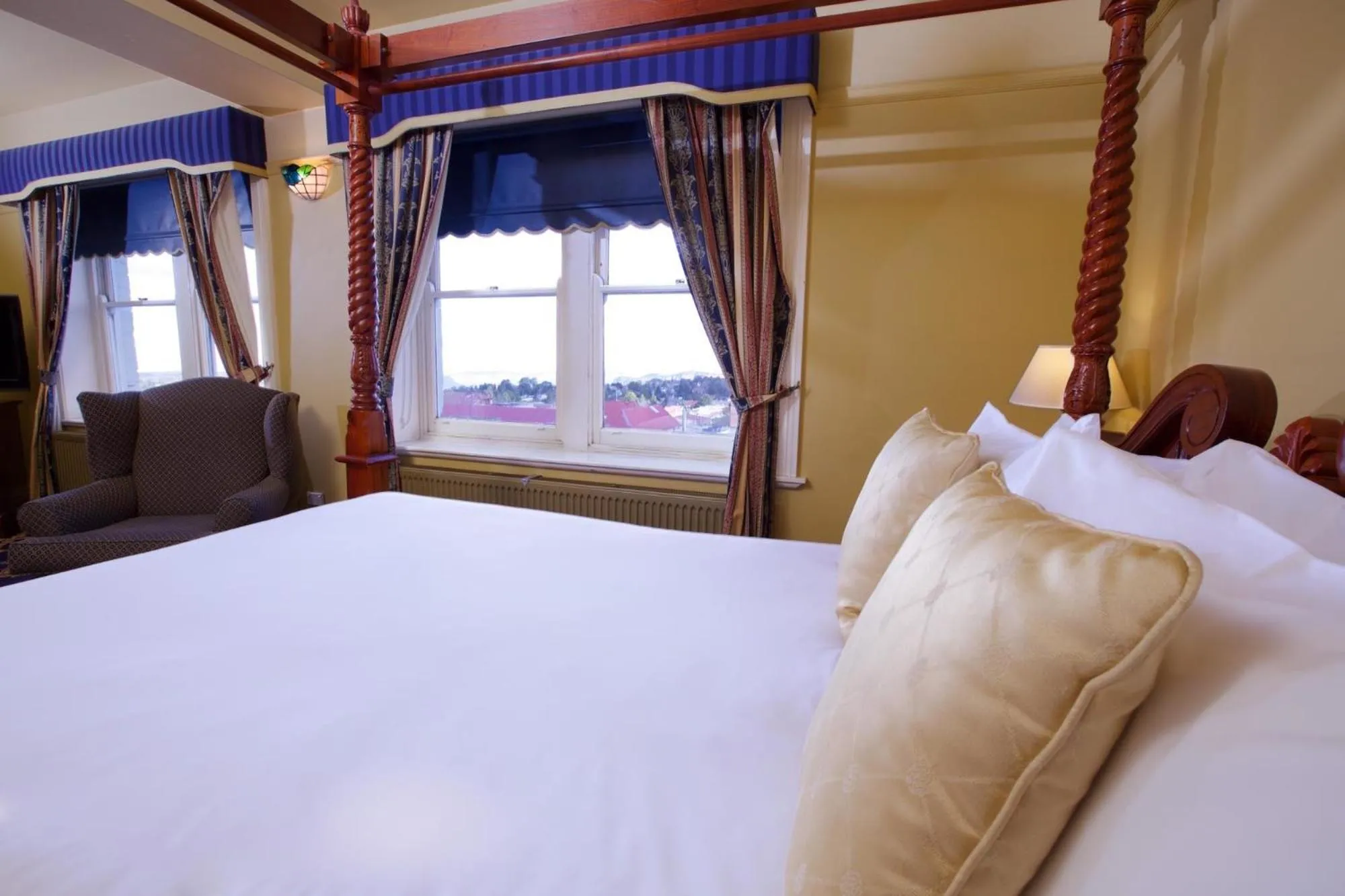 Bed in Carrington Hotel