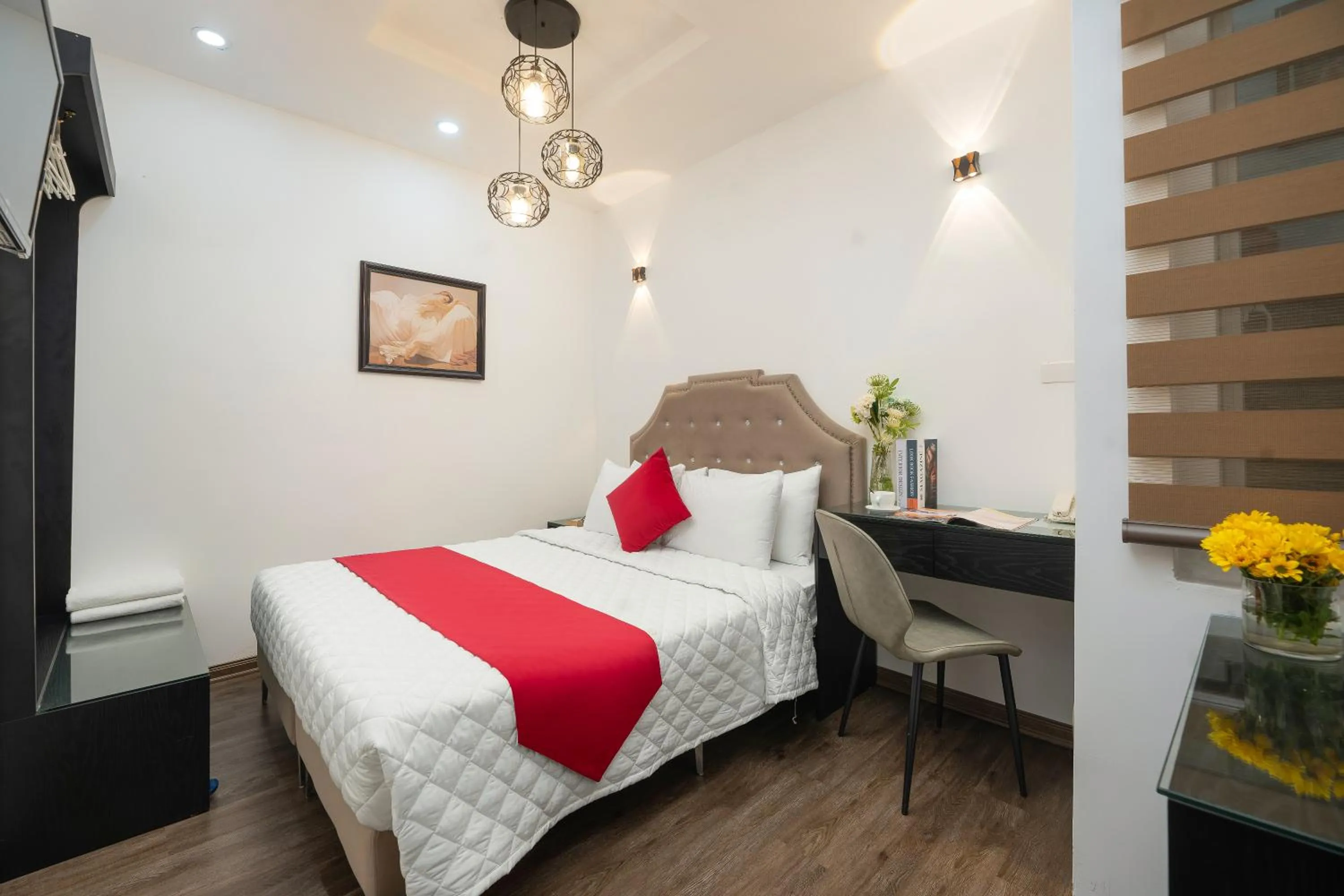 Bedroom, Bed in Golden Time Hostel 3