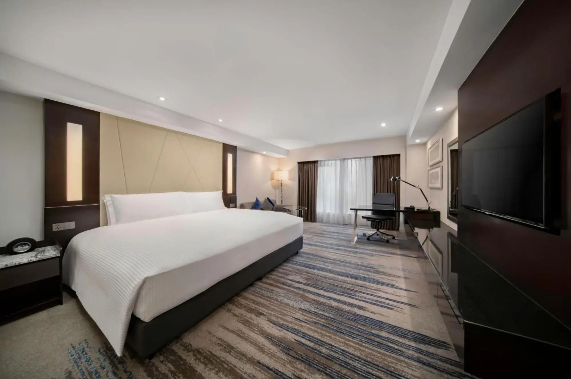 Premium Super King High Floor - single occupancy in InterContinental Kuala Lumpur by IHG Premium Super King High Floor - single occupancy in InterContinental Kuala Lumpur by IHG