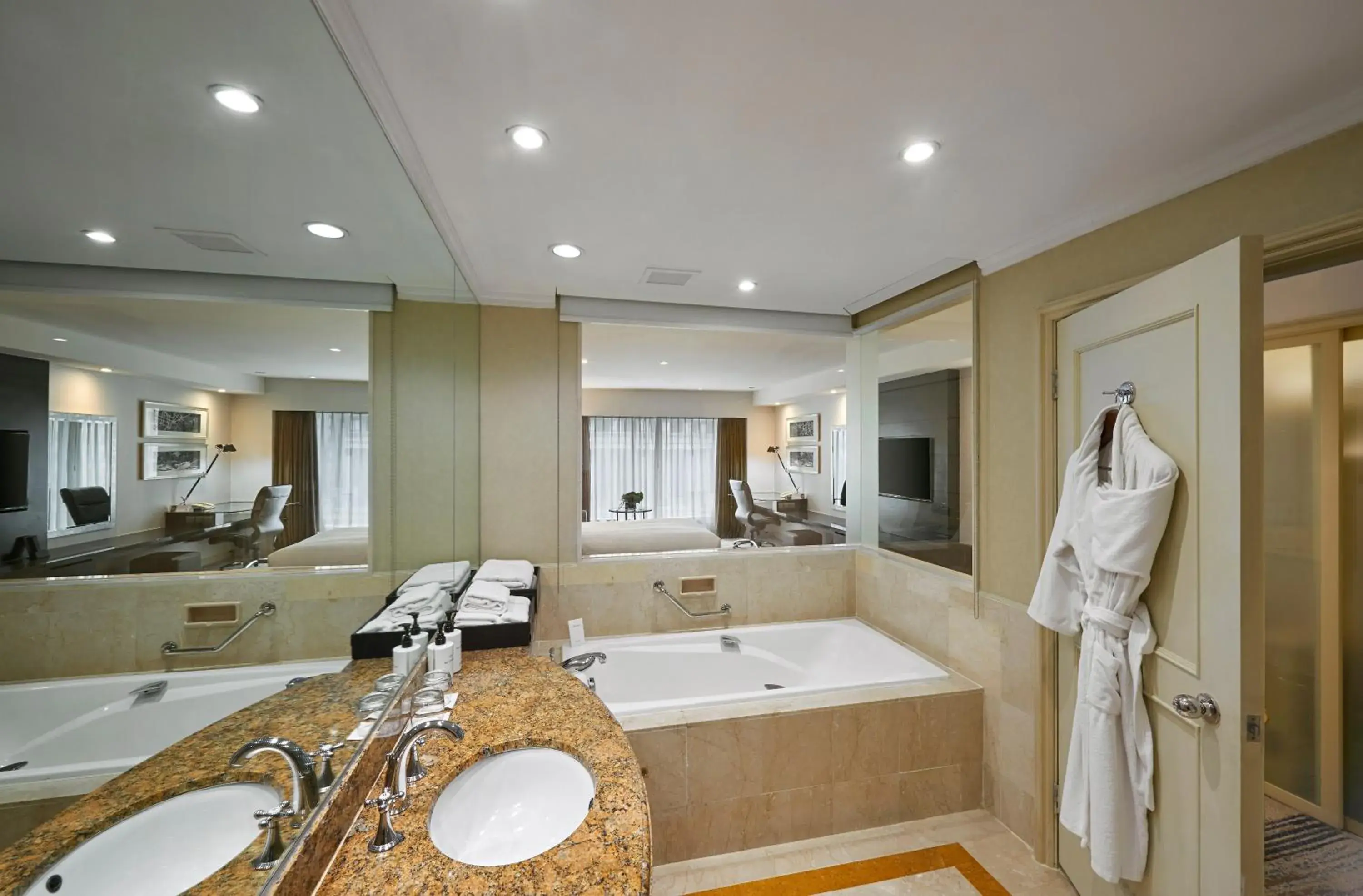 Premium Super Single Room - single occupancy - High Floor in InterContinental Kuala Lumpur by IHG Premium Super Single Room - single occupancy - High Floor in InterContinental Kuala Lumpur by IHG